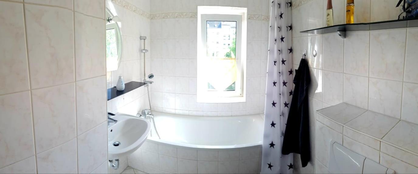Two-Bedroom Apartment - Photo 2