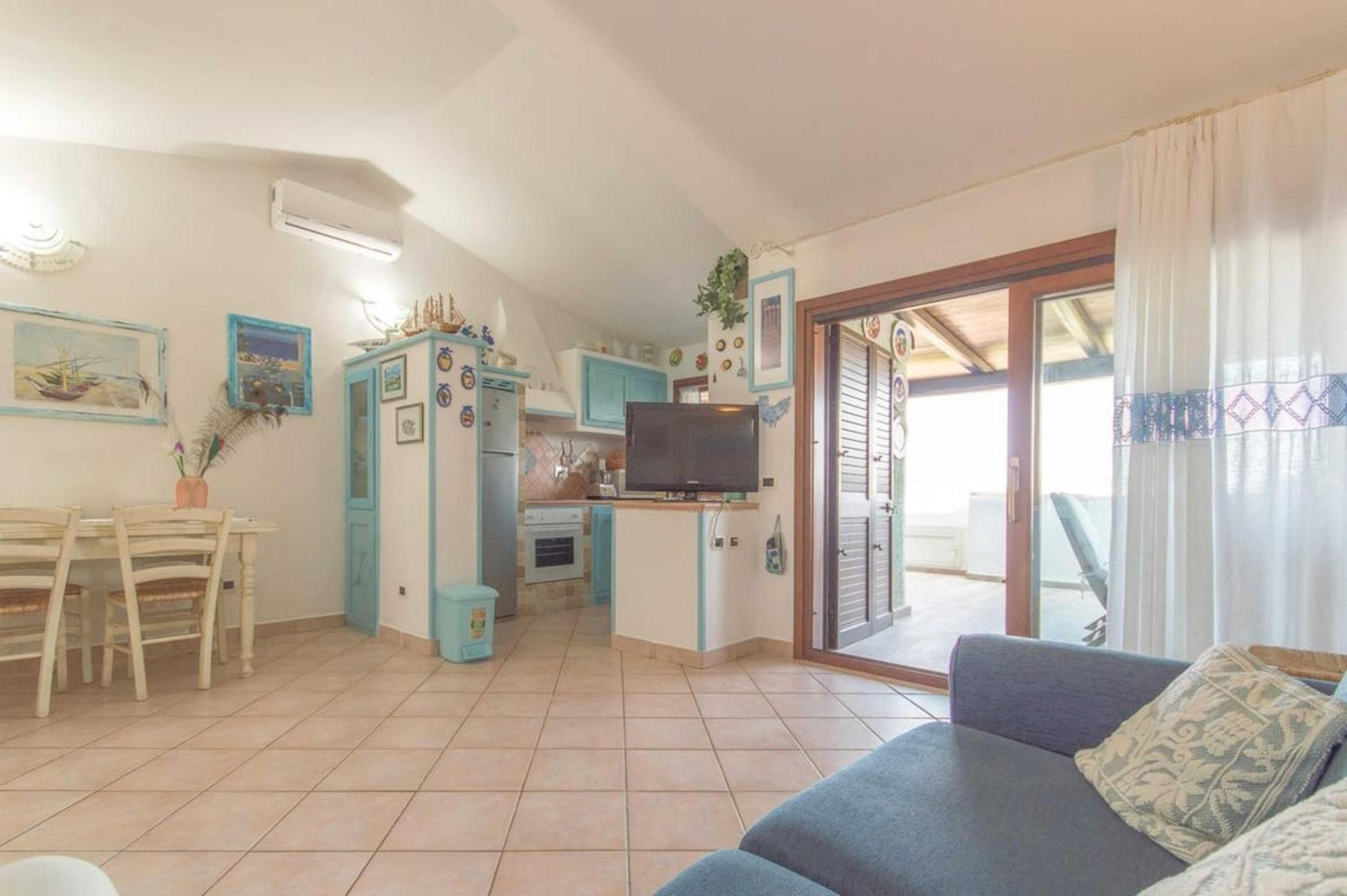 Two-Bedroom Deluxe Apartment with Ocean View