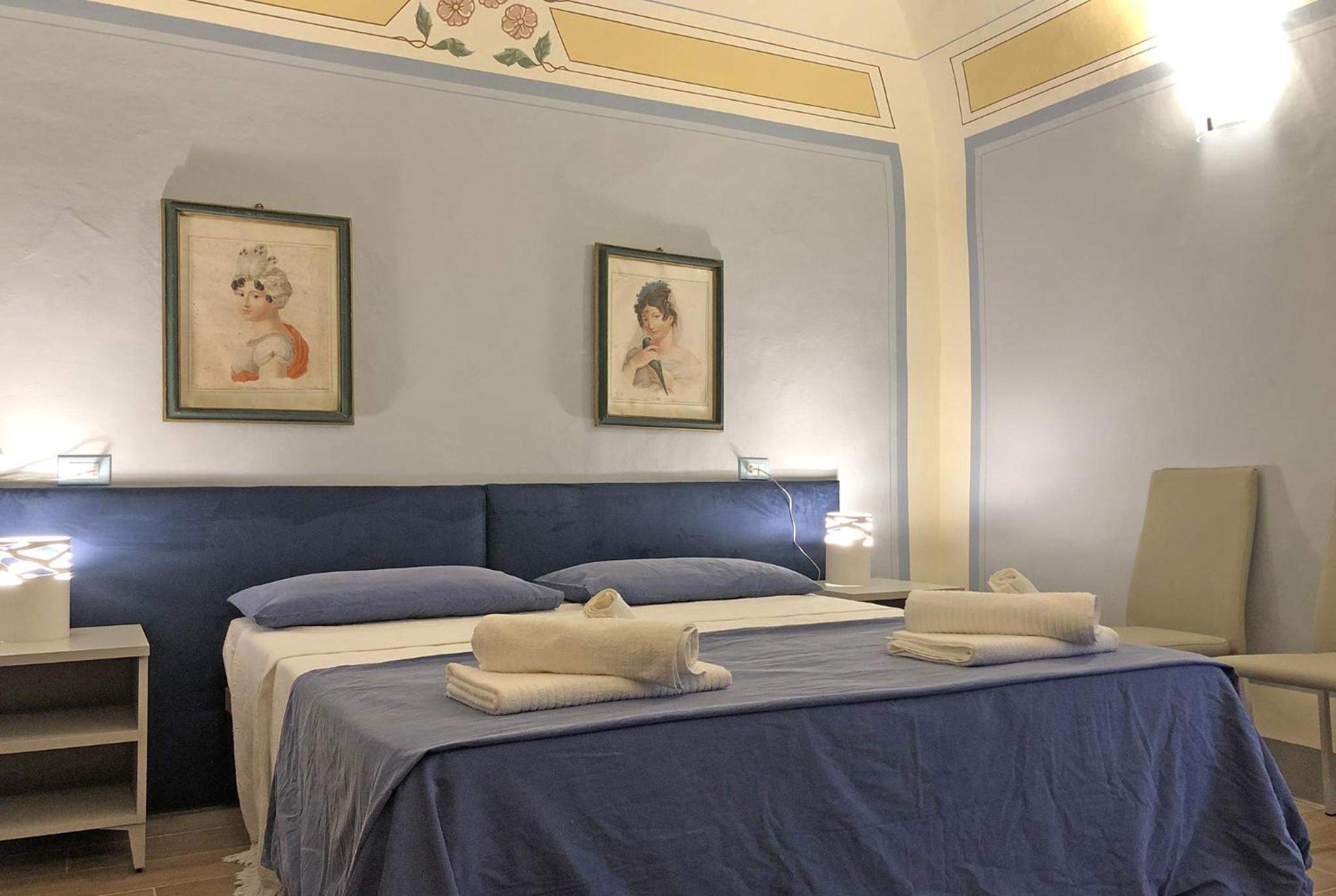 Three-Bedroom Apartment - Photo 3