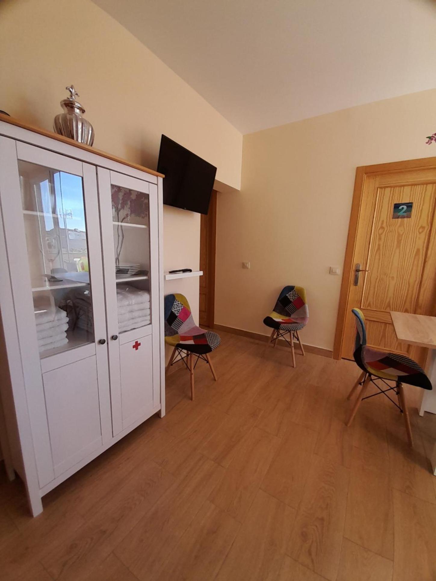 Penthouse Apartment - Photo 21