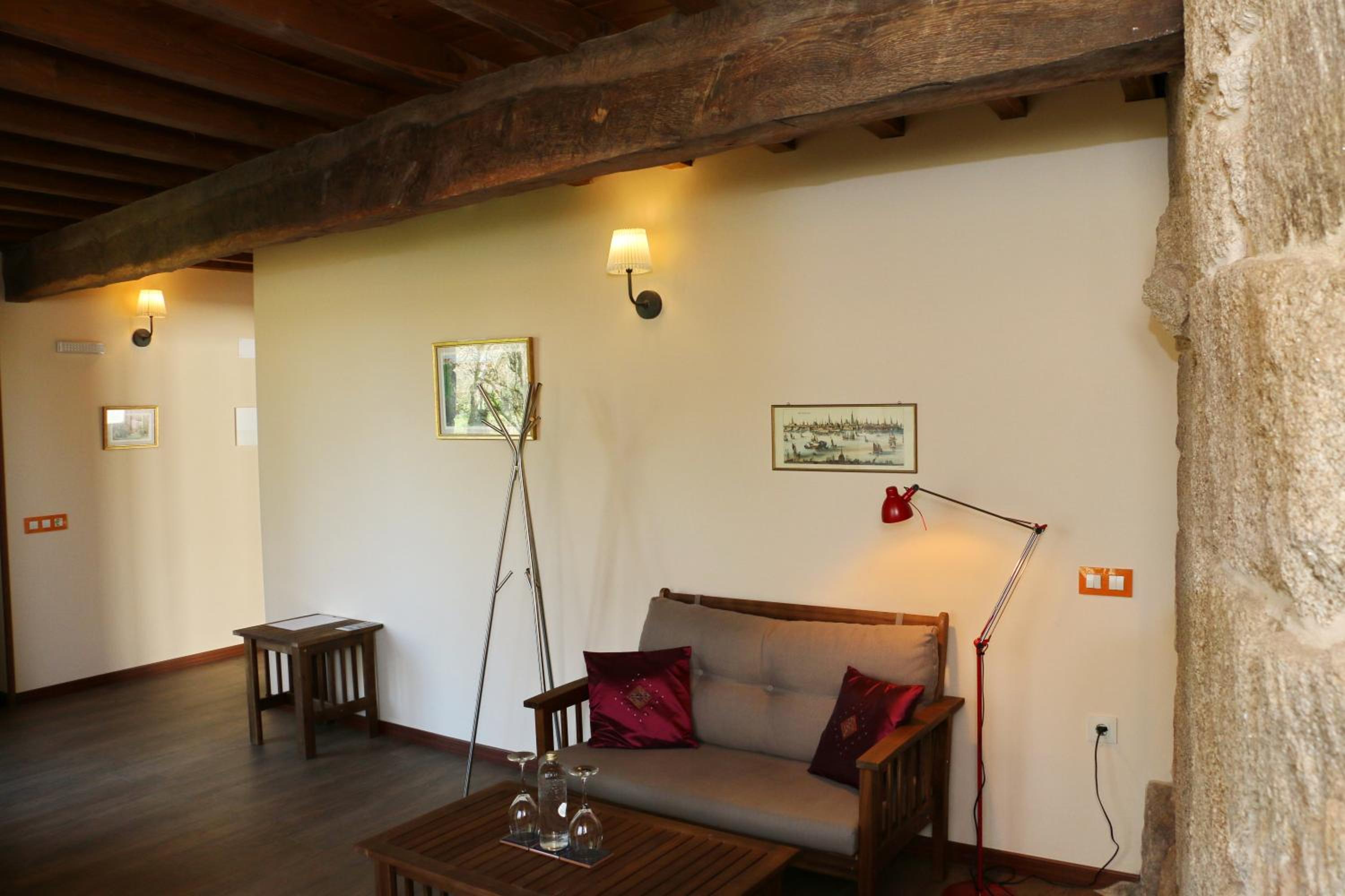 Deluxe Suite (ground floor) photo 3