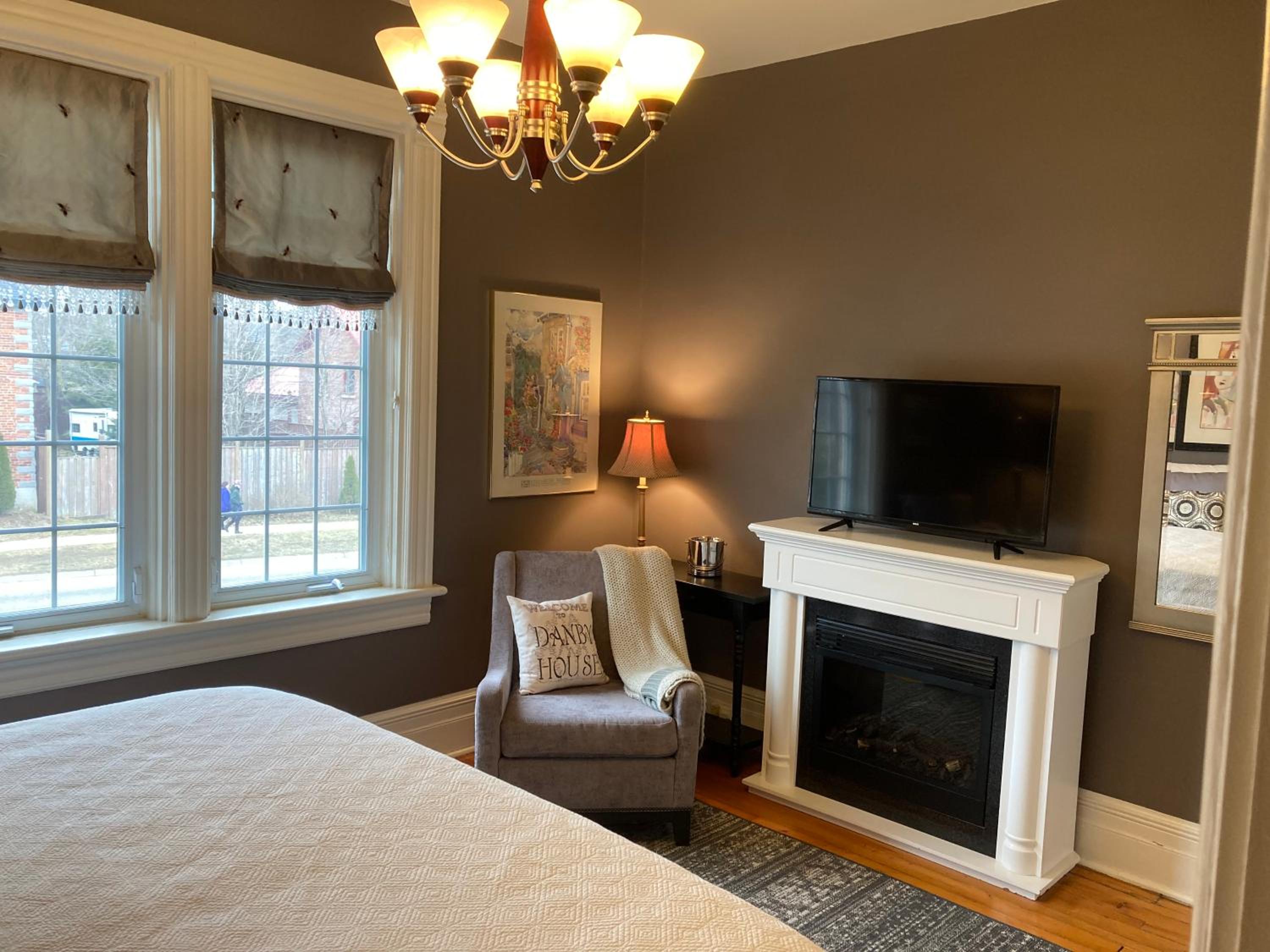 King Room with Balcony photo 2
