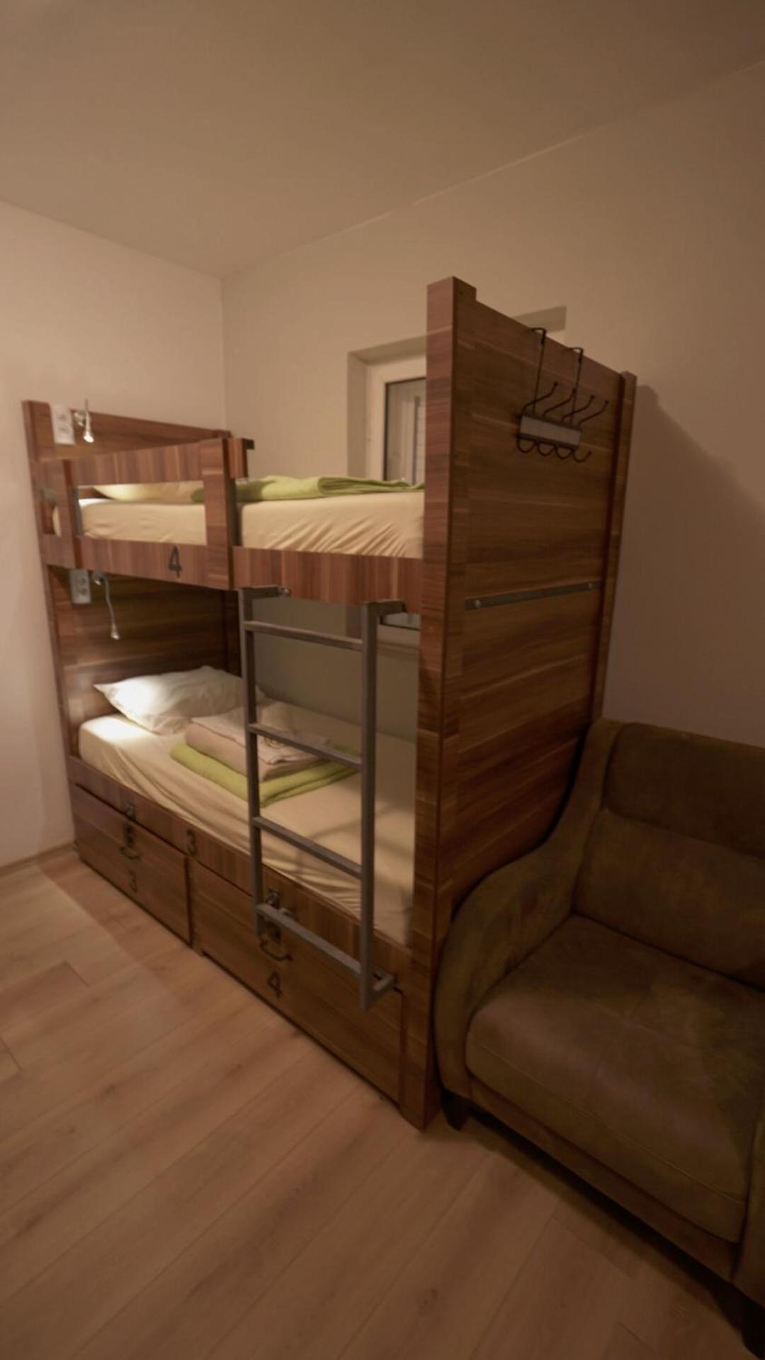 Bed in 4-Bed Mixed Dormitory Room photo 1