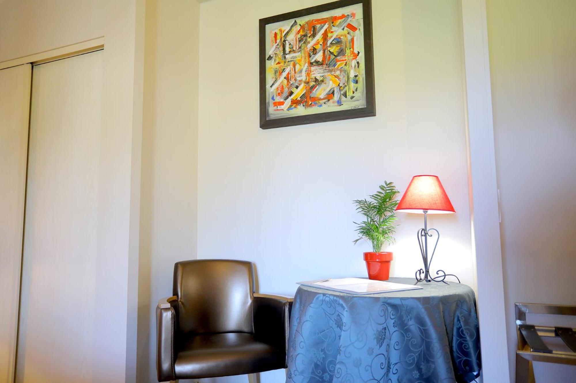 Superior Double or Twin Room with Garden View photo 2