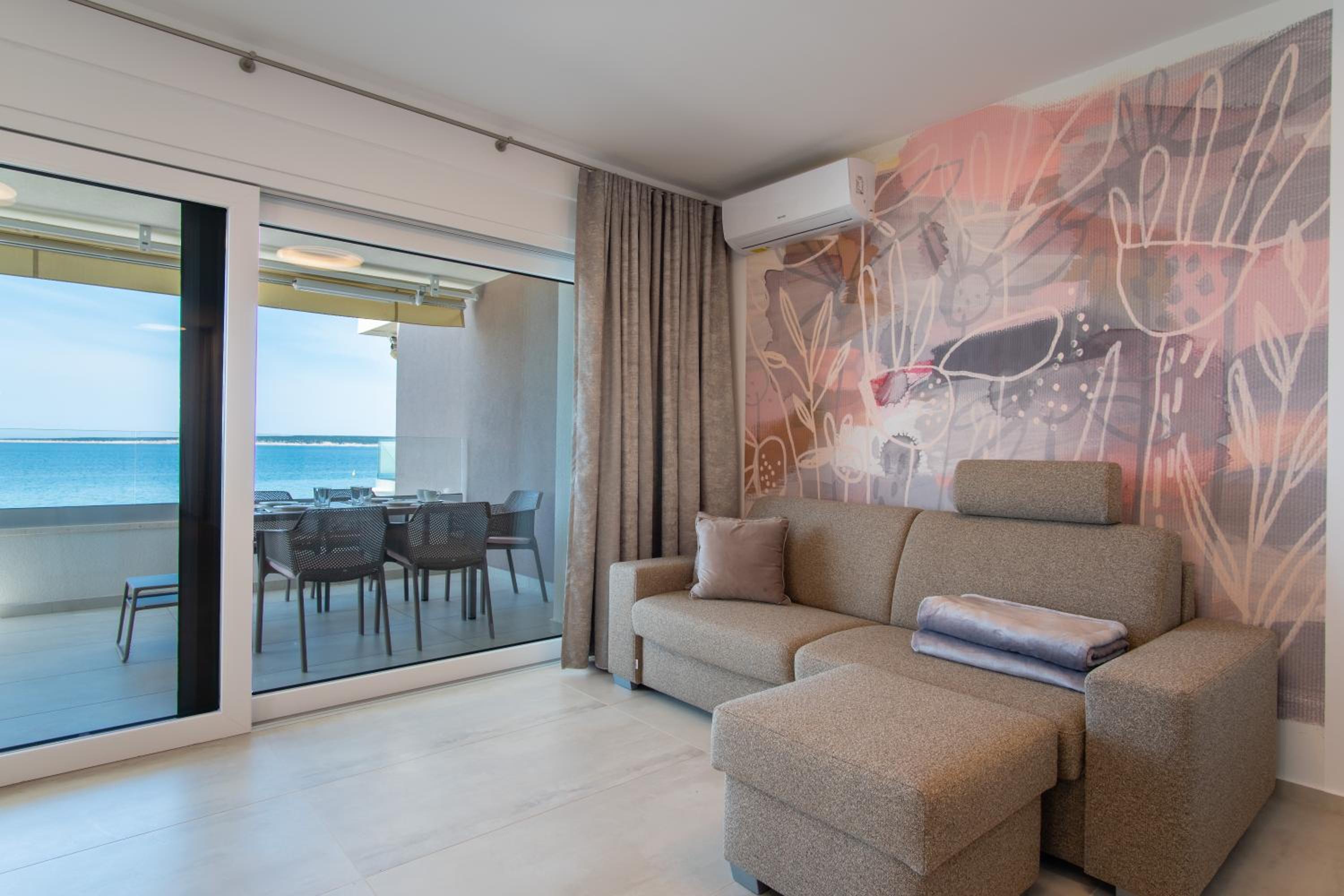 Apartment with Sea View