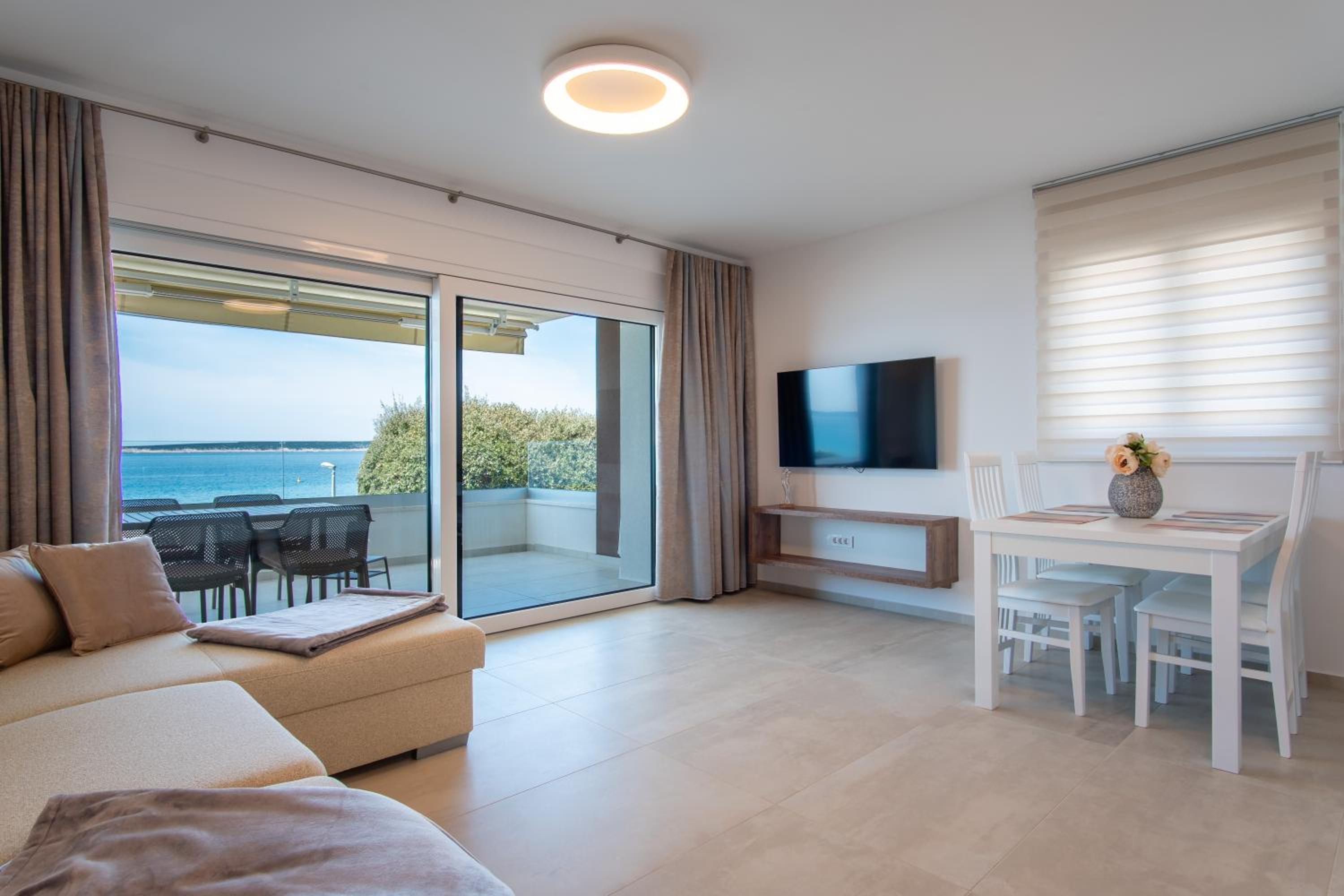 Apartment with Sea View