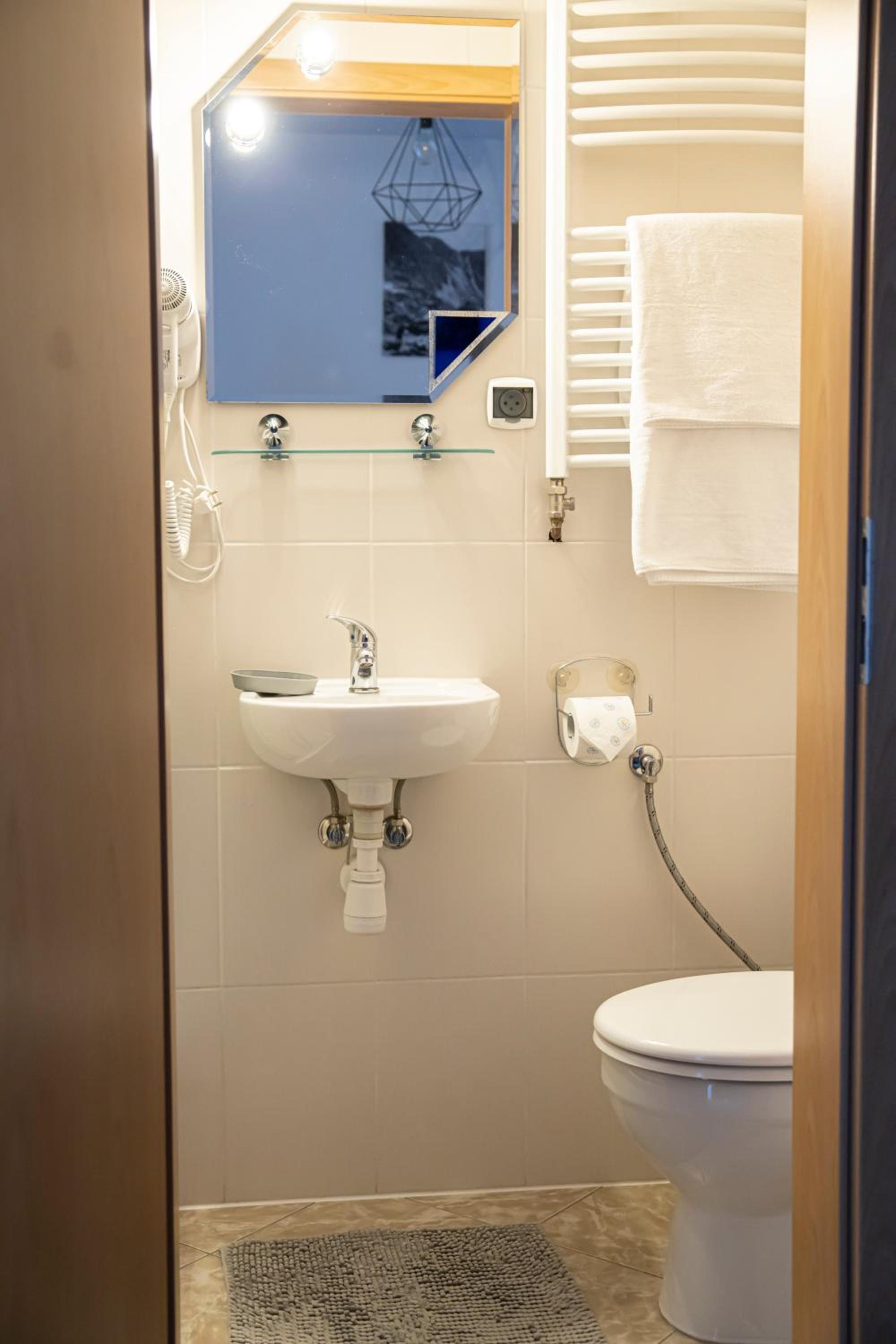 Double Room with Balcony photo 3