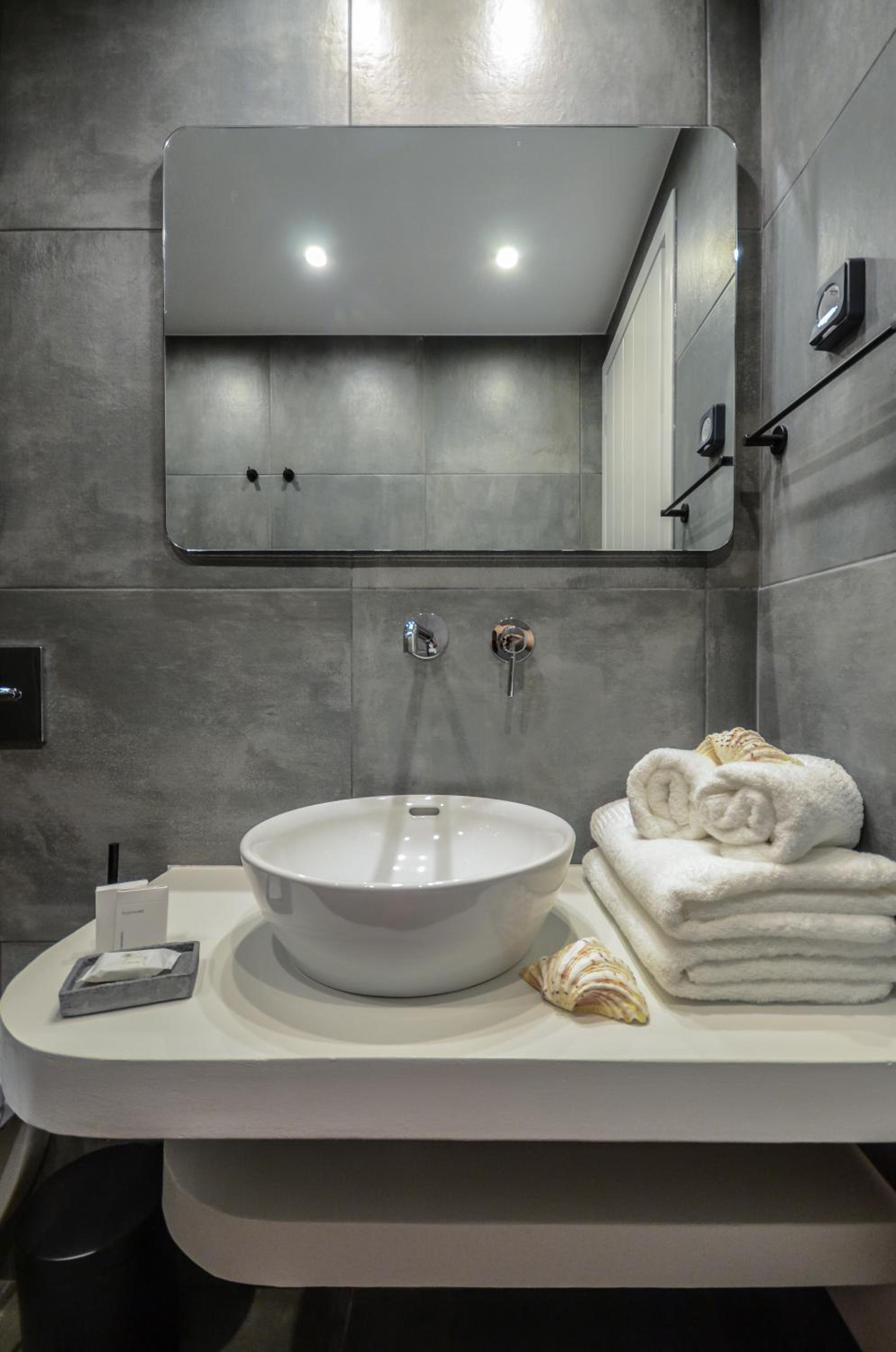 Superior Triple Room - Photo 5