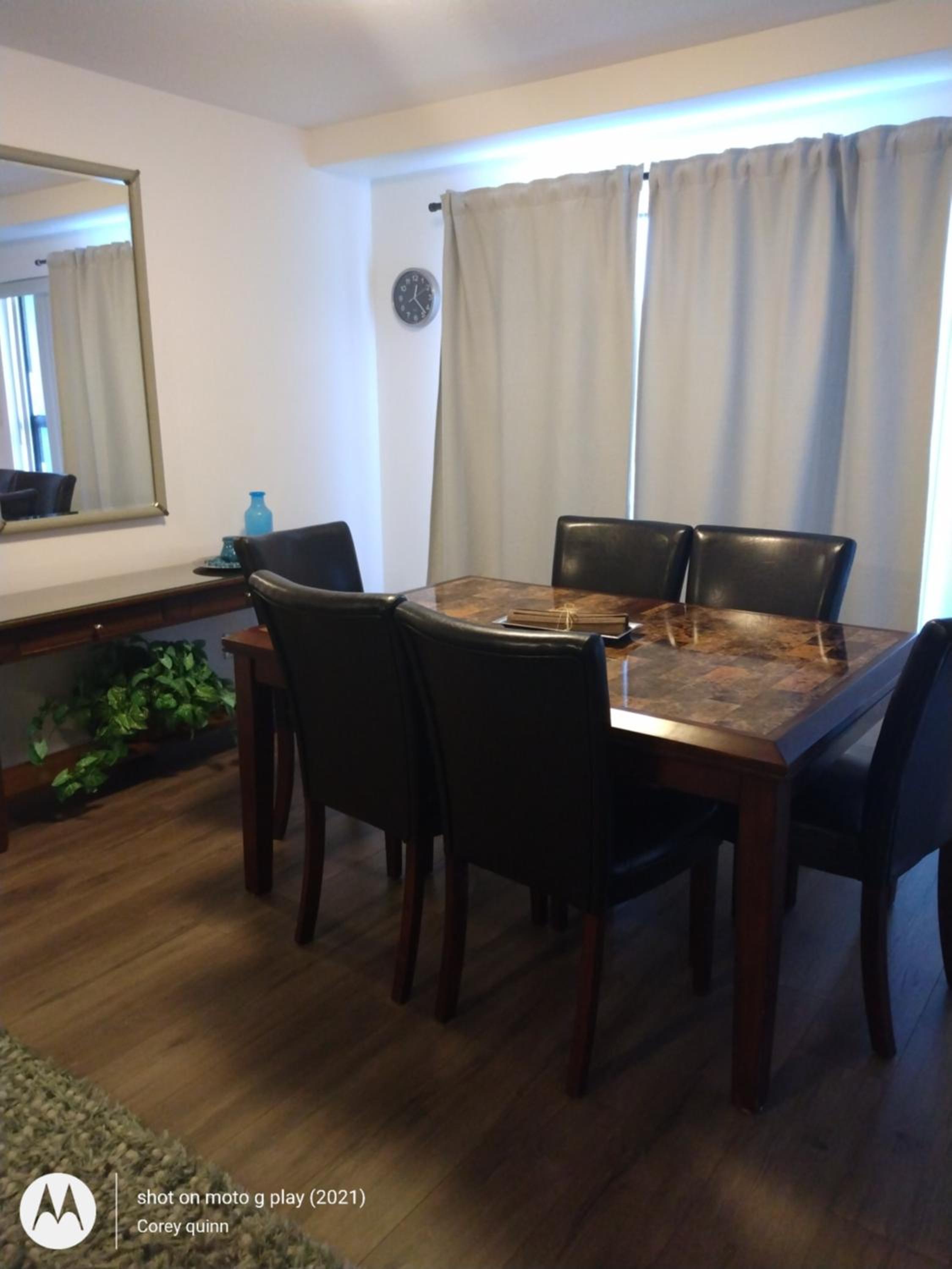 Three-Bedroom Cottage - Photo 12