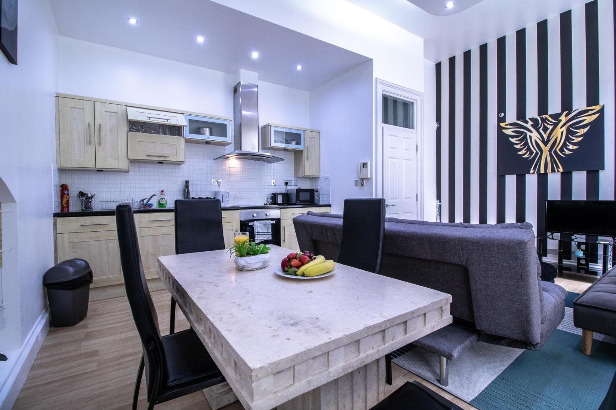 Two-Bedroom Apartment - Photo 19