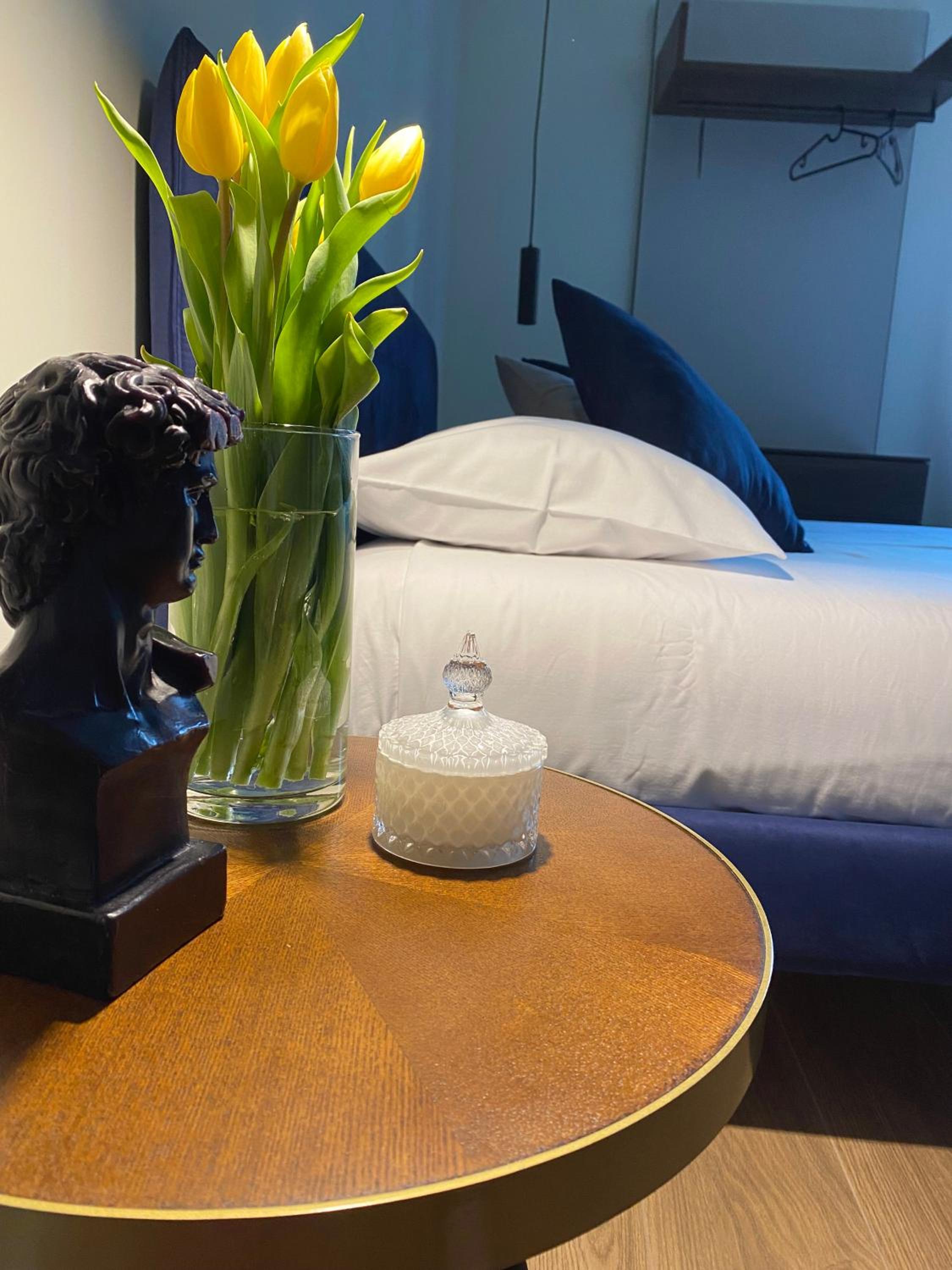 Deluxe Double Room - Photo 12