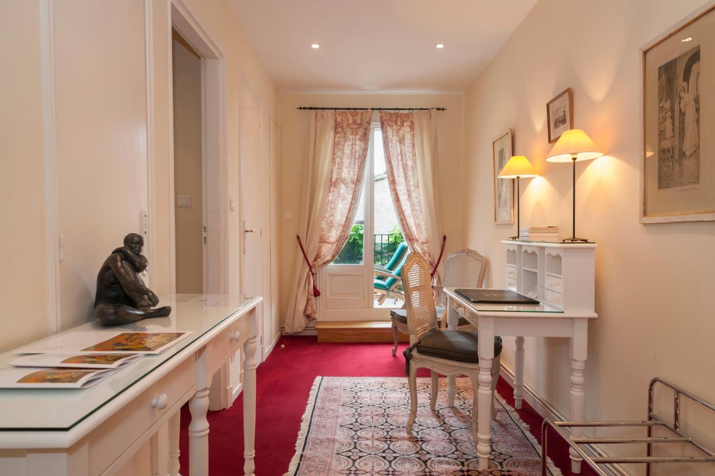 Deluxe Junior Suite