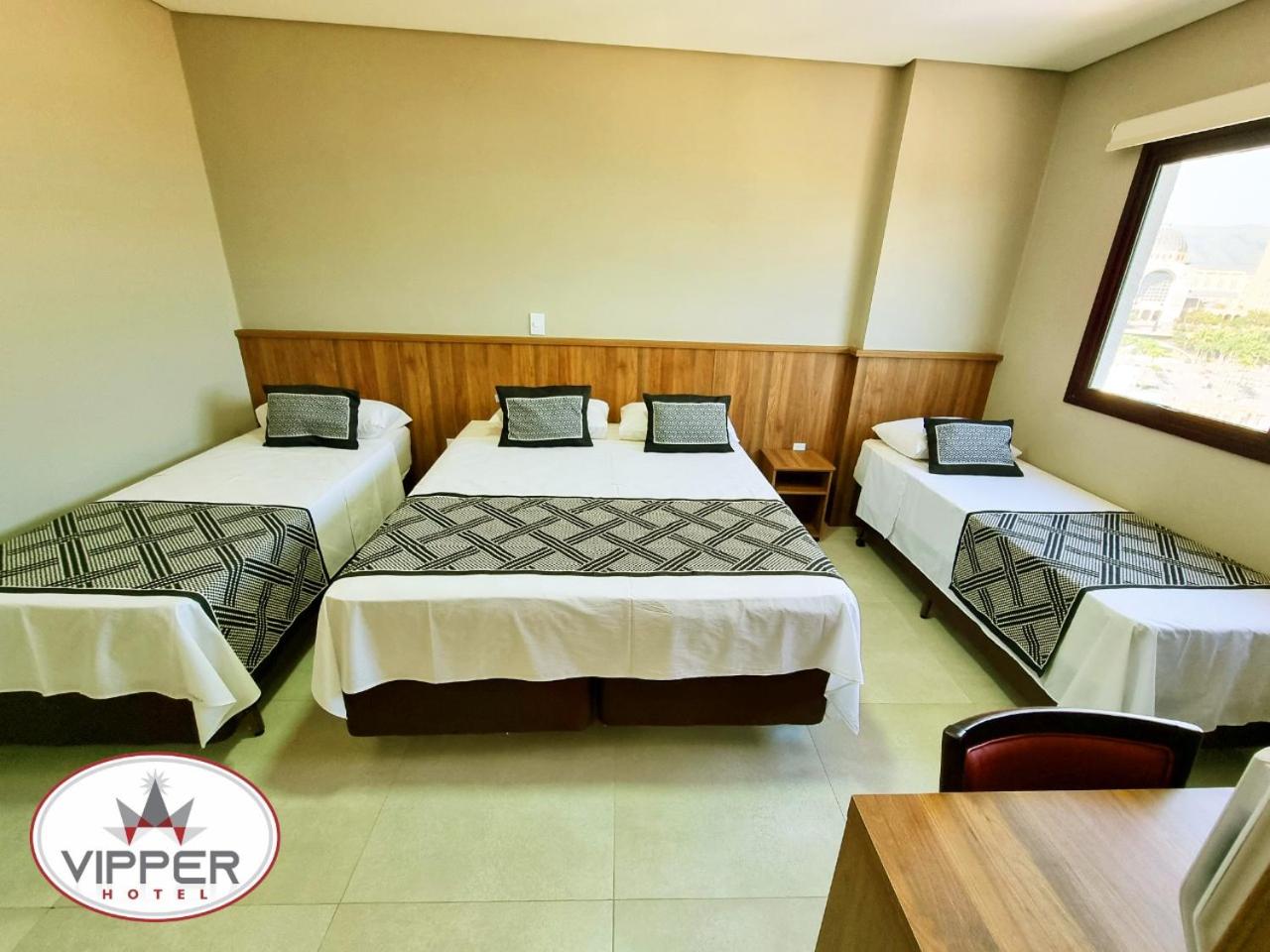 Standard Quadruple Room - Photo 6