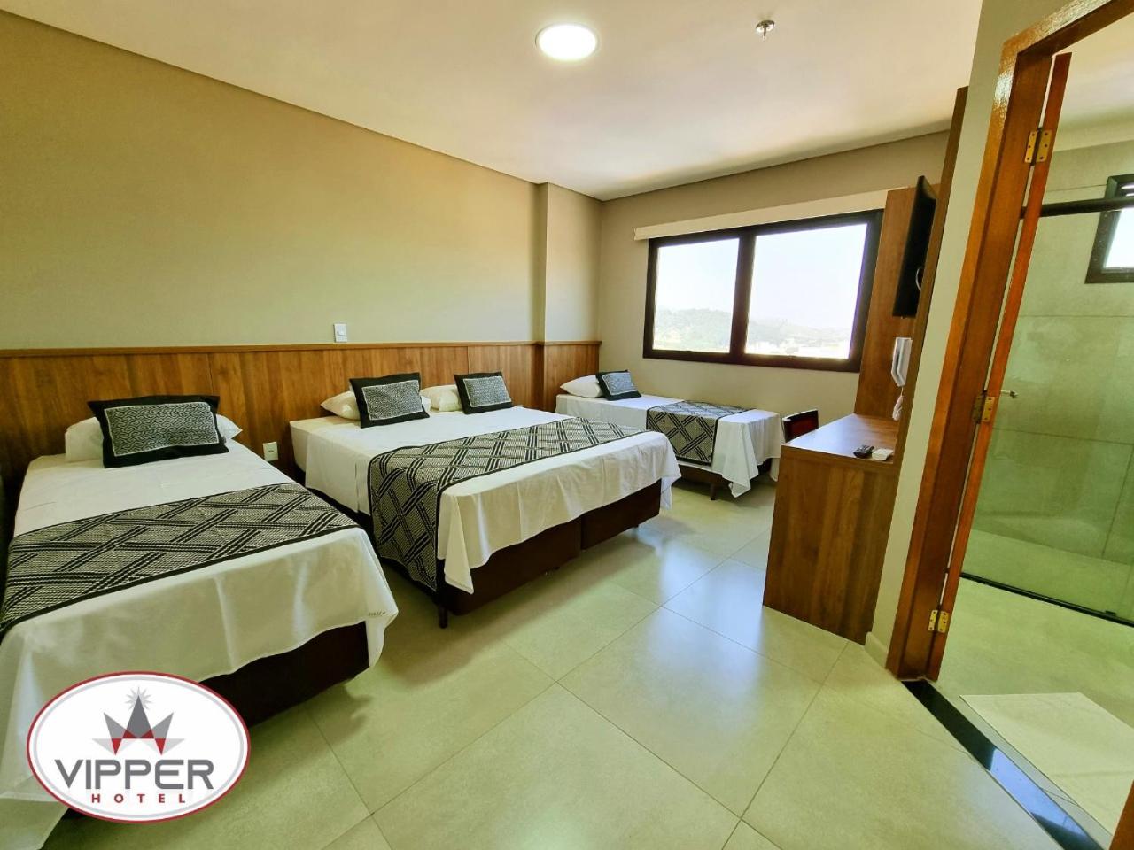 Standard Quadruple Room - Photo 5