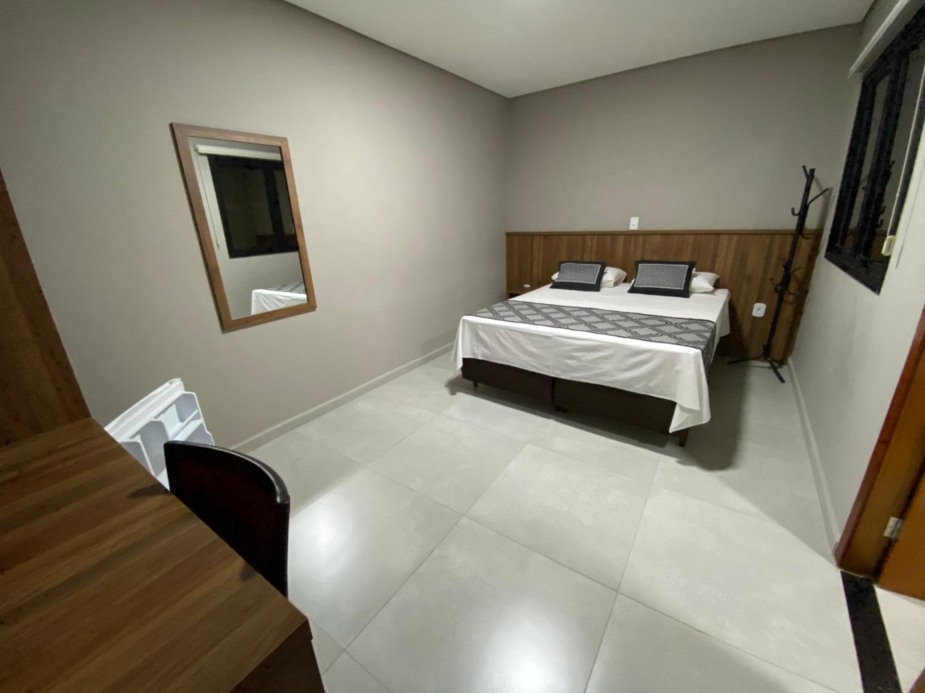 Standard Double Room - Photo 4