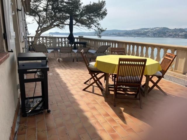 Apartment with Sea View photo 2