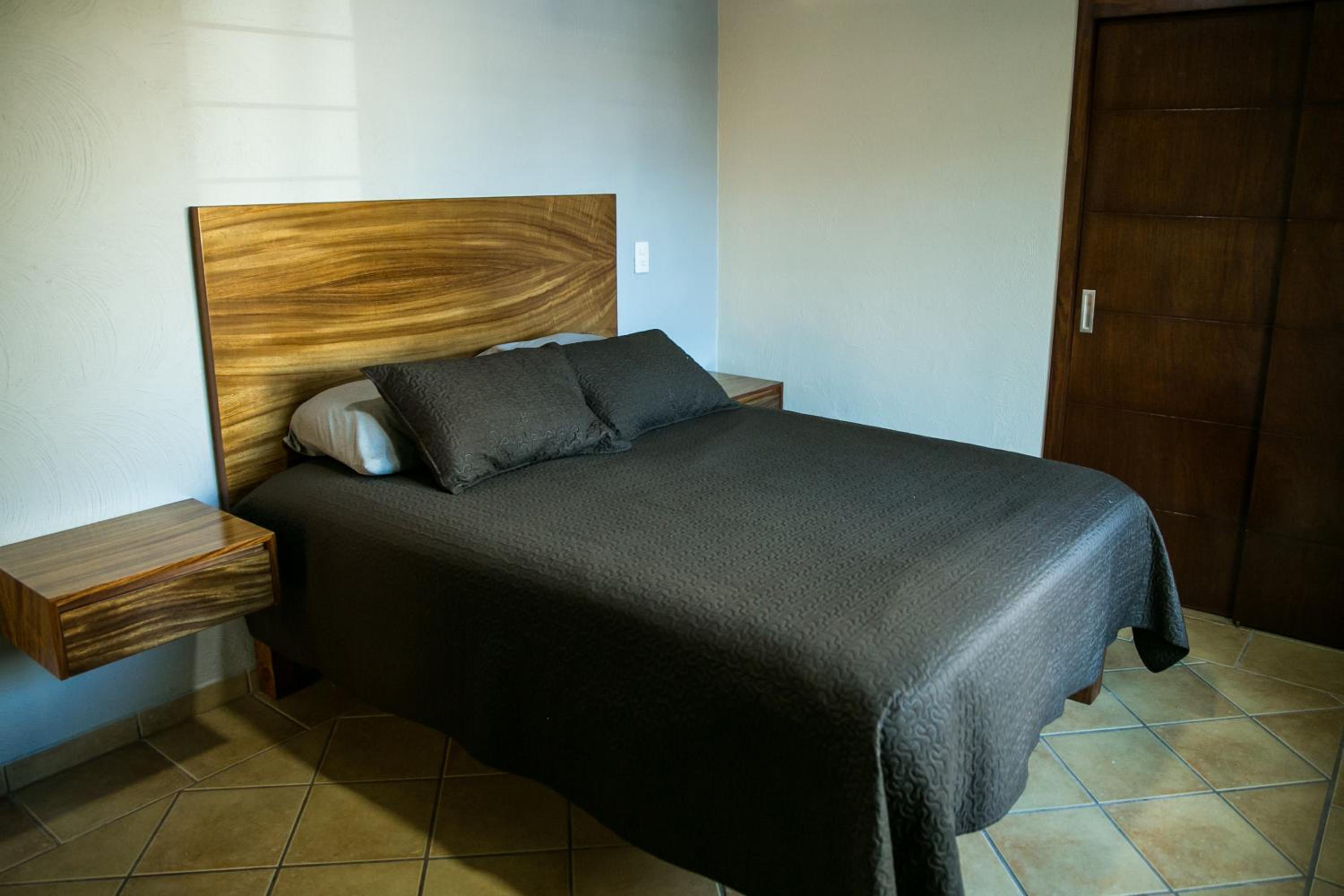 Two-Bedroom Apartment - Photo 9