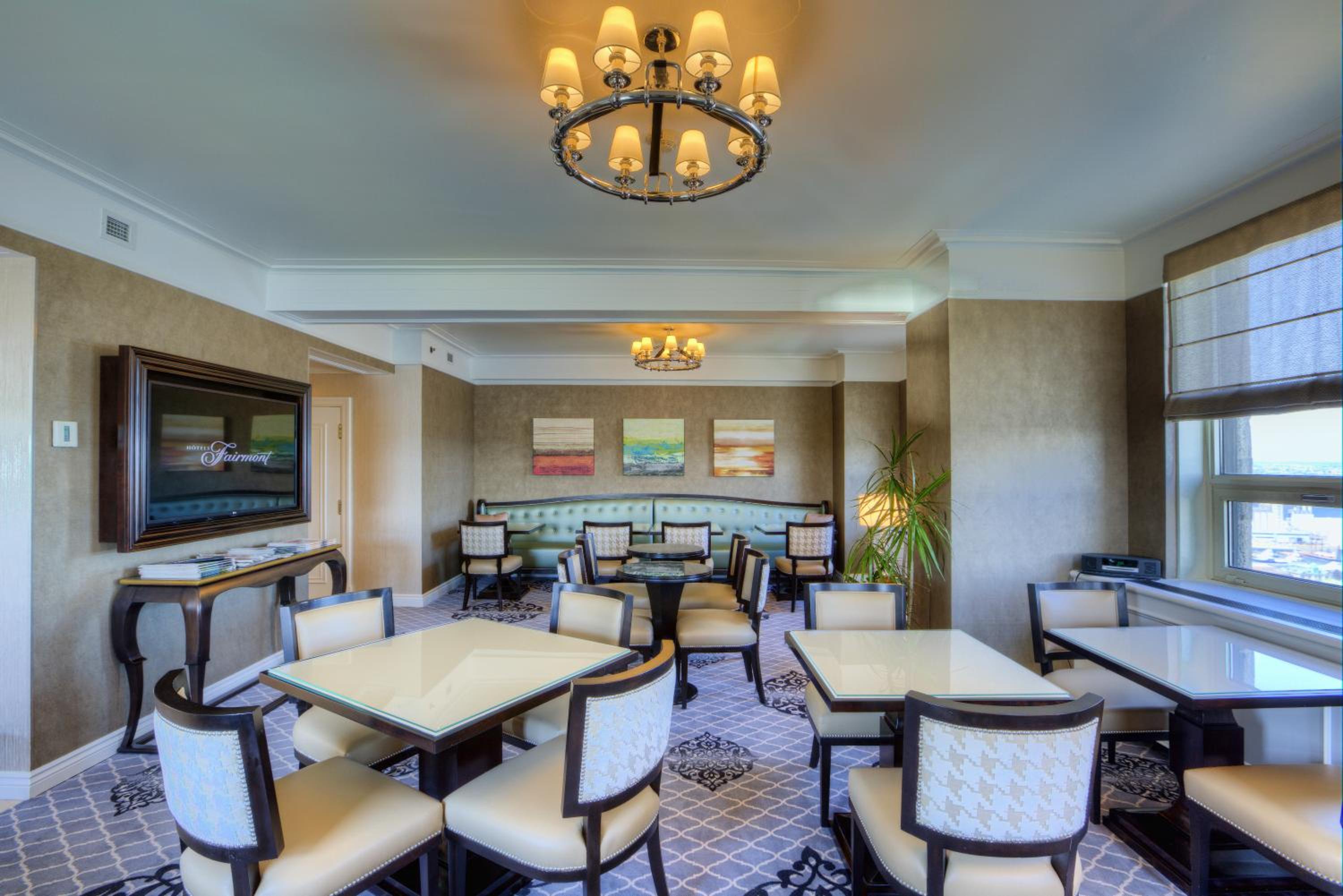 Fairmont Gold City View King Room