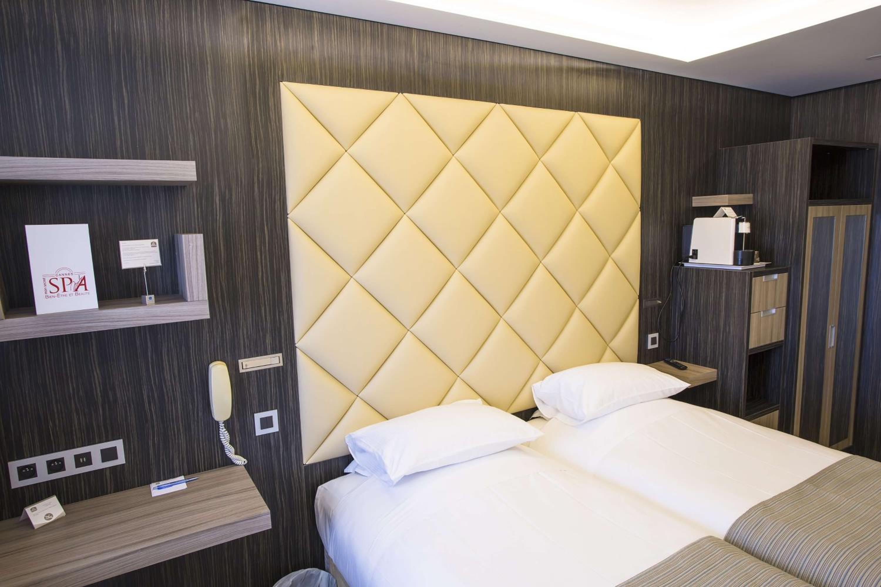 Privilege Twin Room