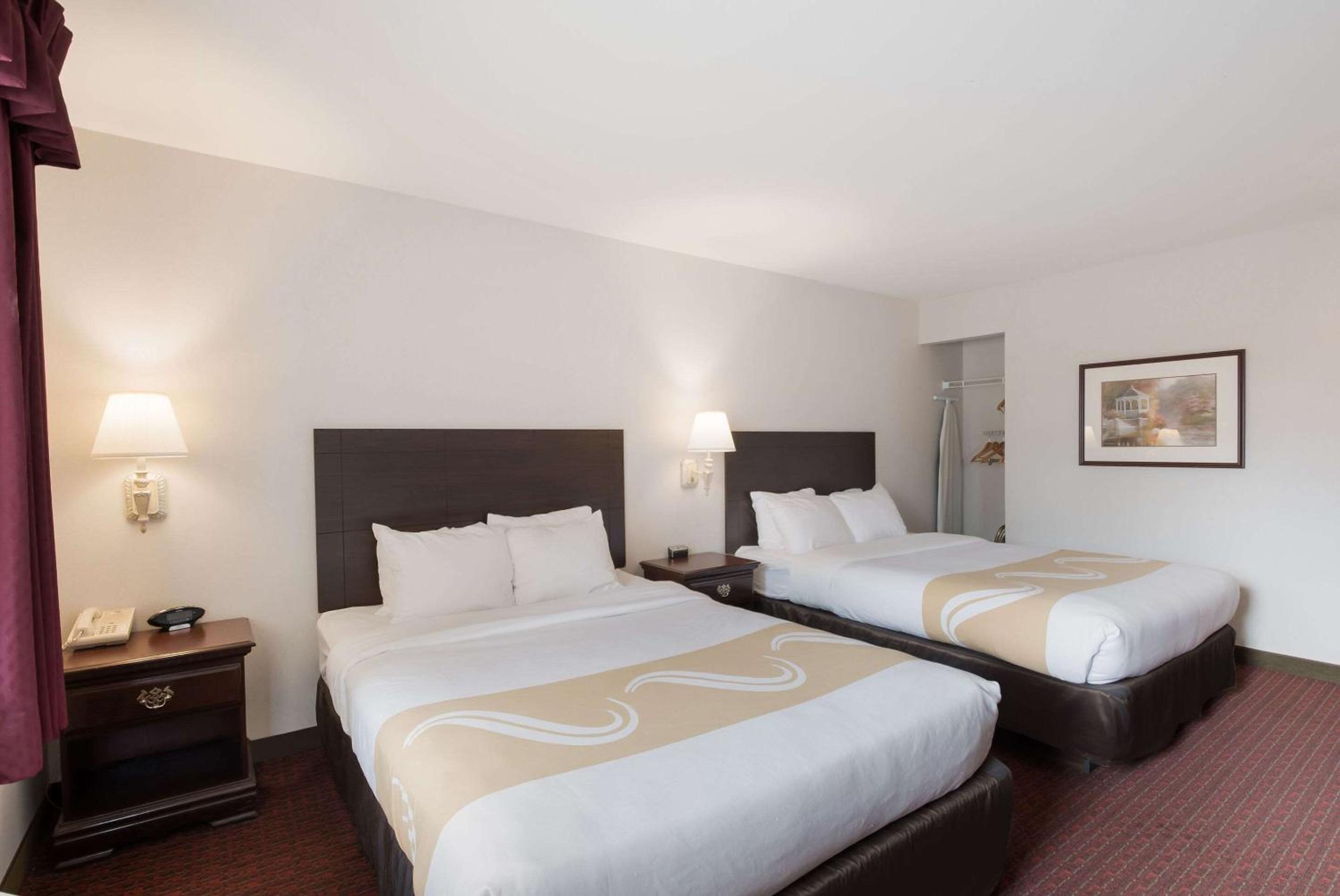 Suite with Two Queen Beds - Accessible/Non-Smoking - Photo 4