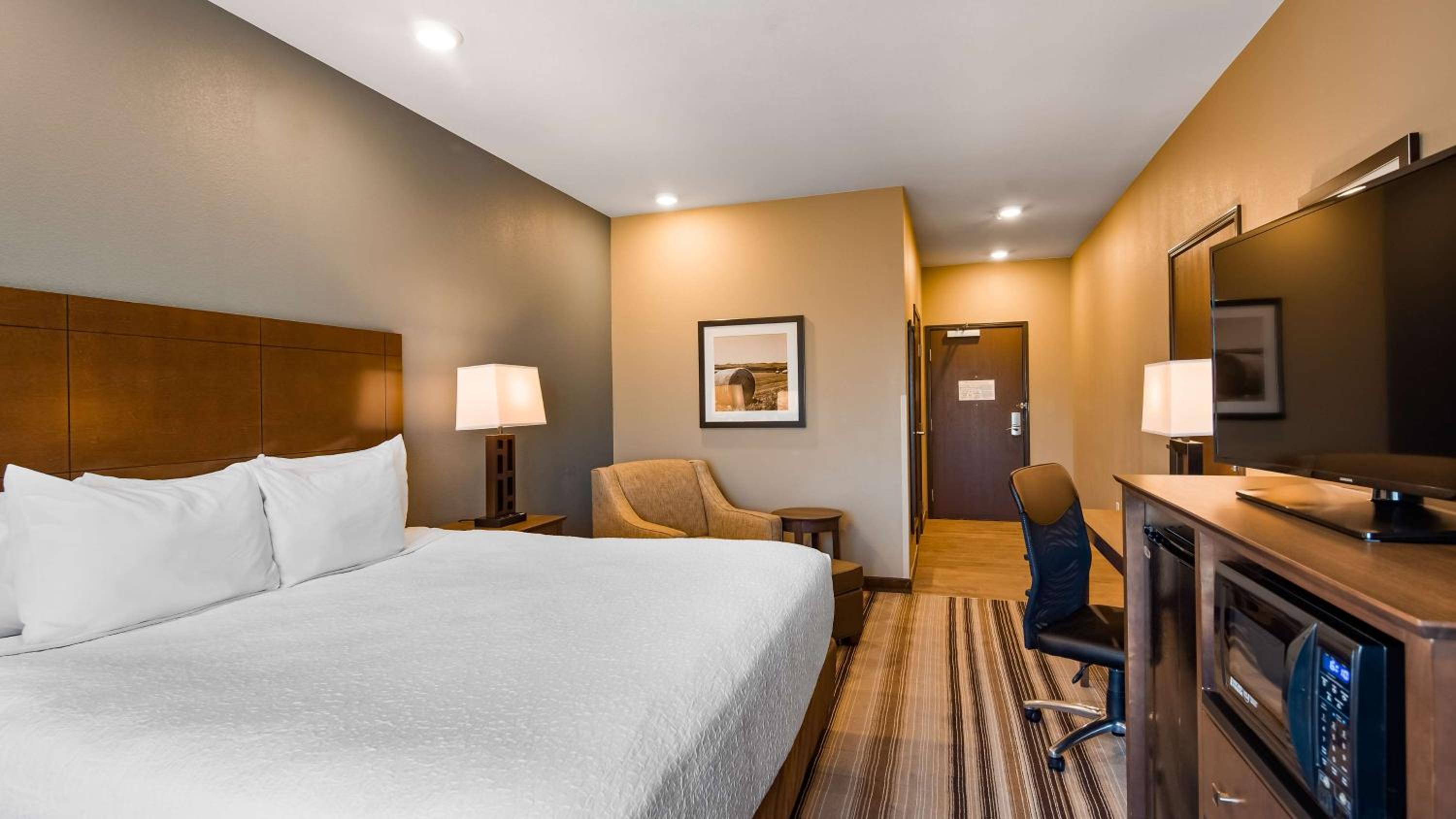 King Room with Bath Tub - Disability Access/Non-Smoking