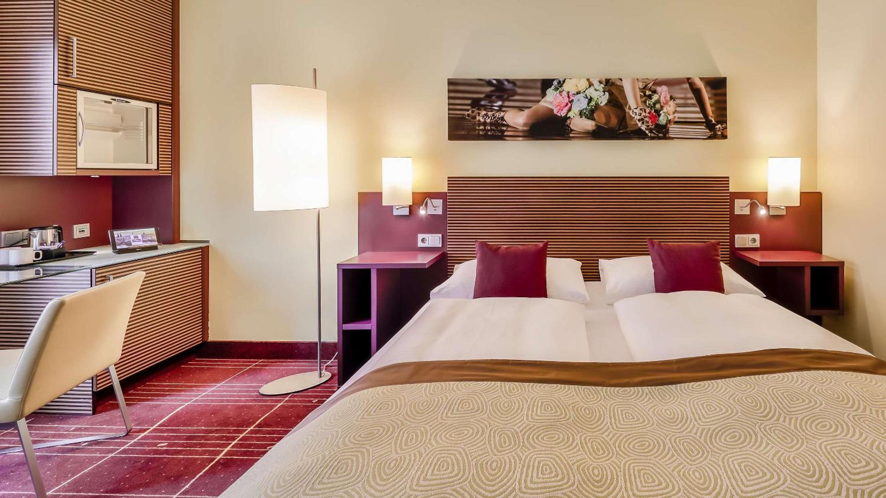 Standard Twin Room - Photo 6
