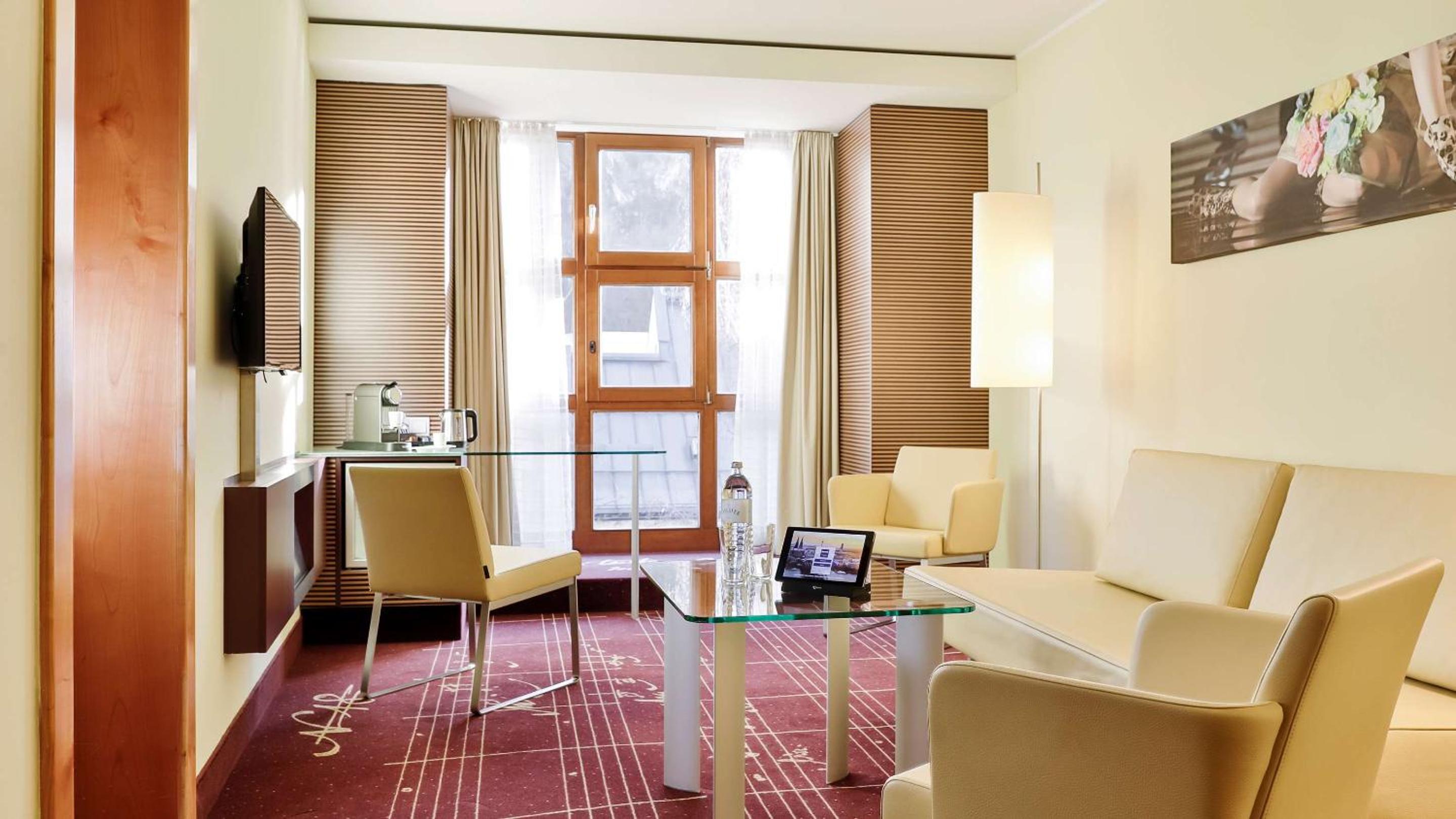 Junior Suite - Photo 1
