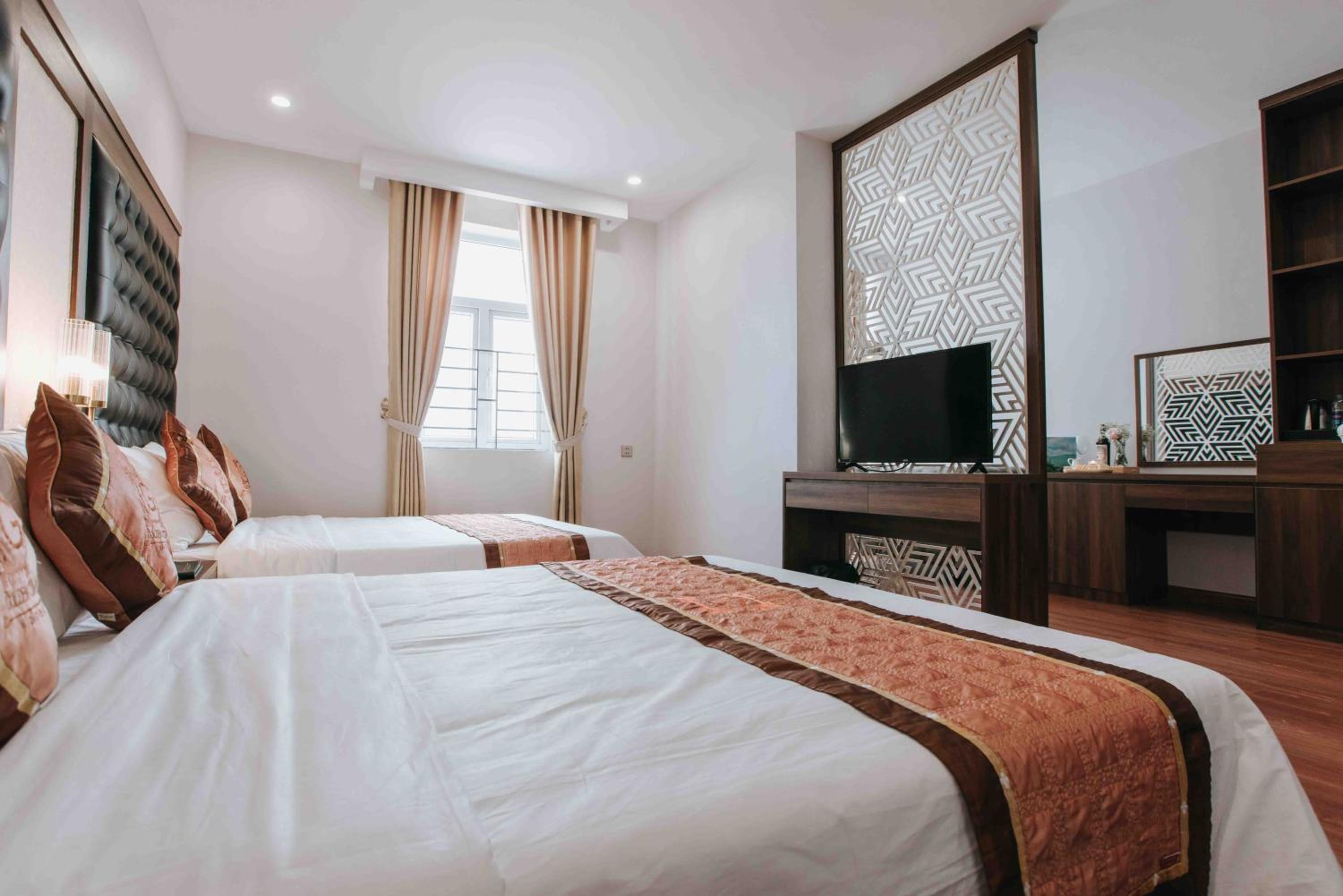 Deluxe Family Room