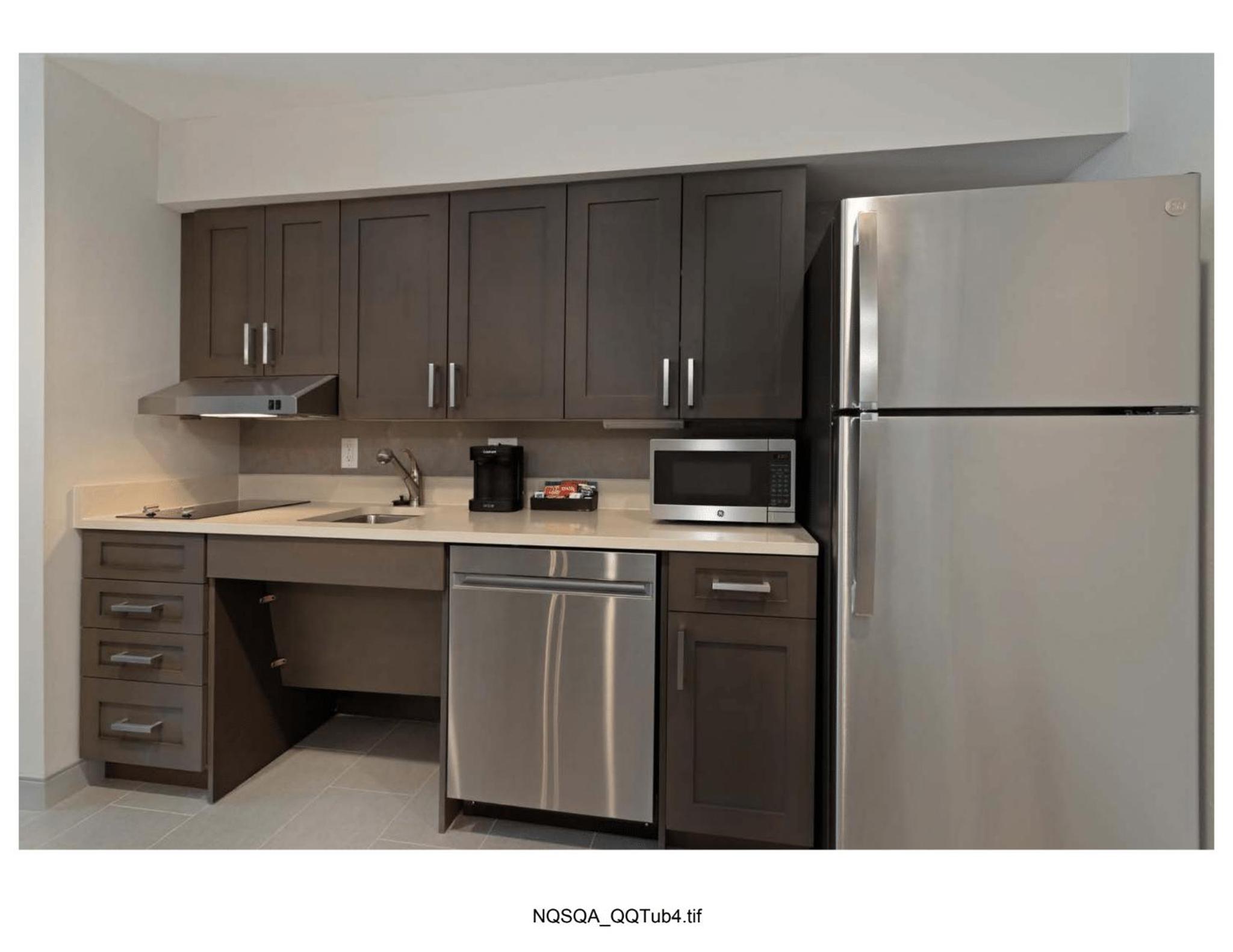 Suite with Two Queen Beds and Tub - Mobility Accessible - Photo 9