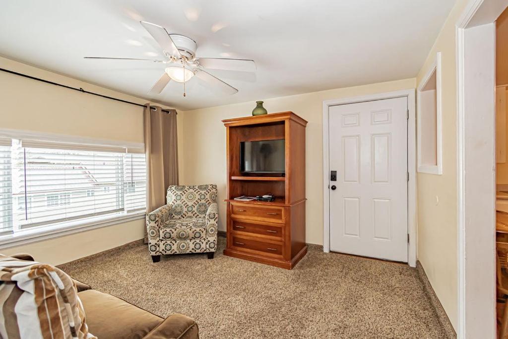 Two-Bedroom Suite