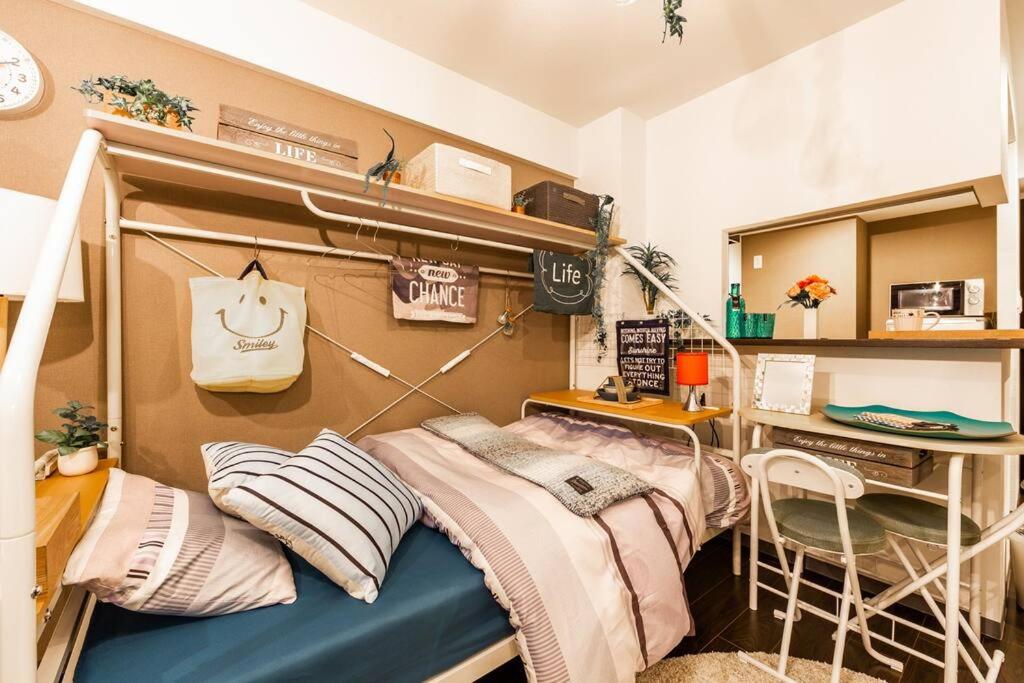 One-Bedroom Apartment - Photo 23