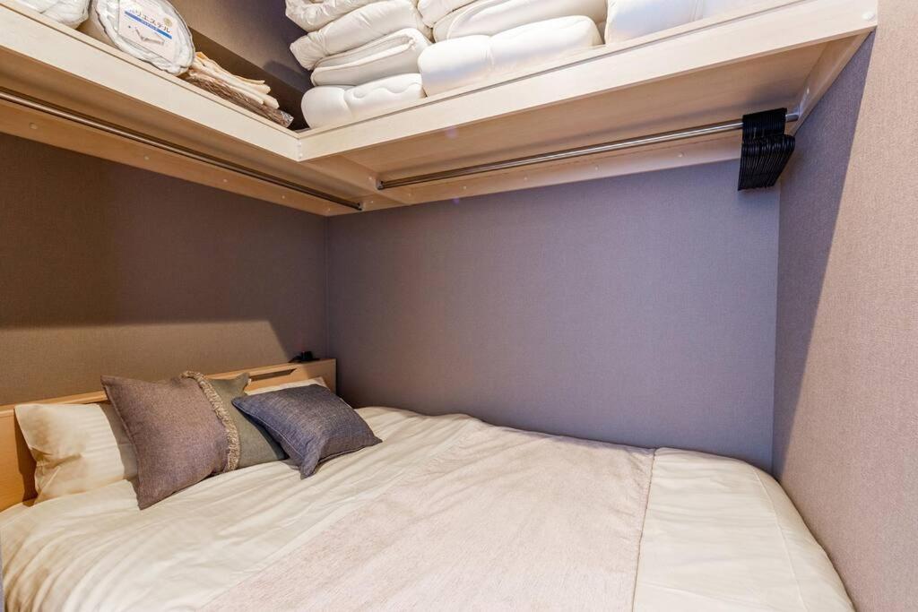 One-Bedroom Apartment - Photo 59