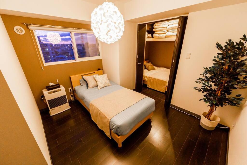 One-Bedroom Apartment - Photo 28
