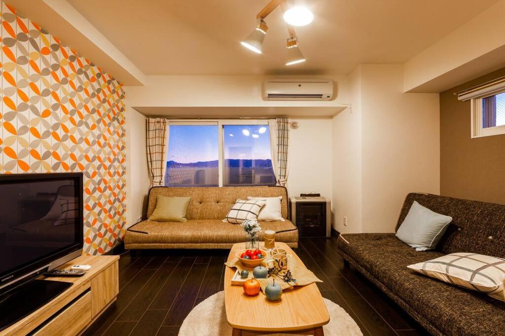 One-Bedroom Apartment - Photo 11