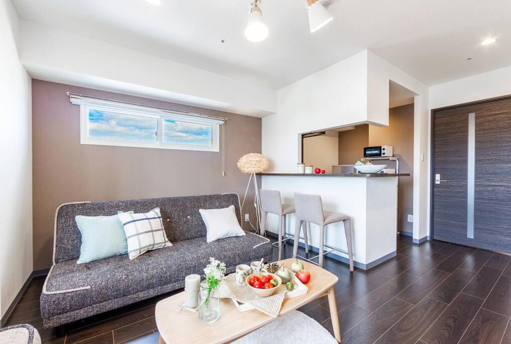 One-Bedroom Apartment - Photo 3