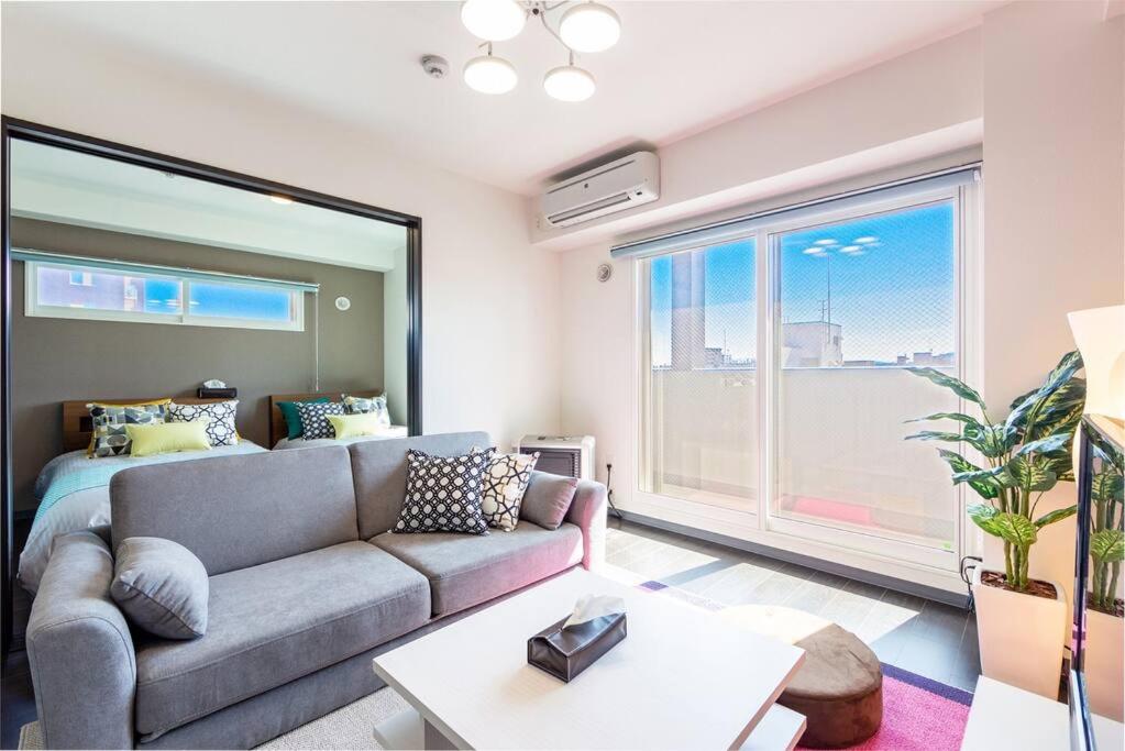 One-Bedroom Apartment - Photo 37