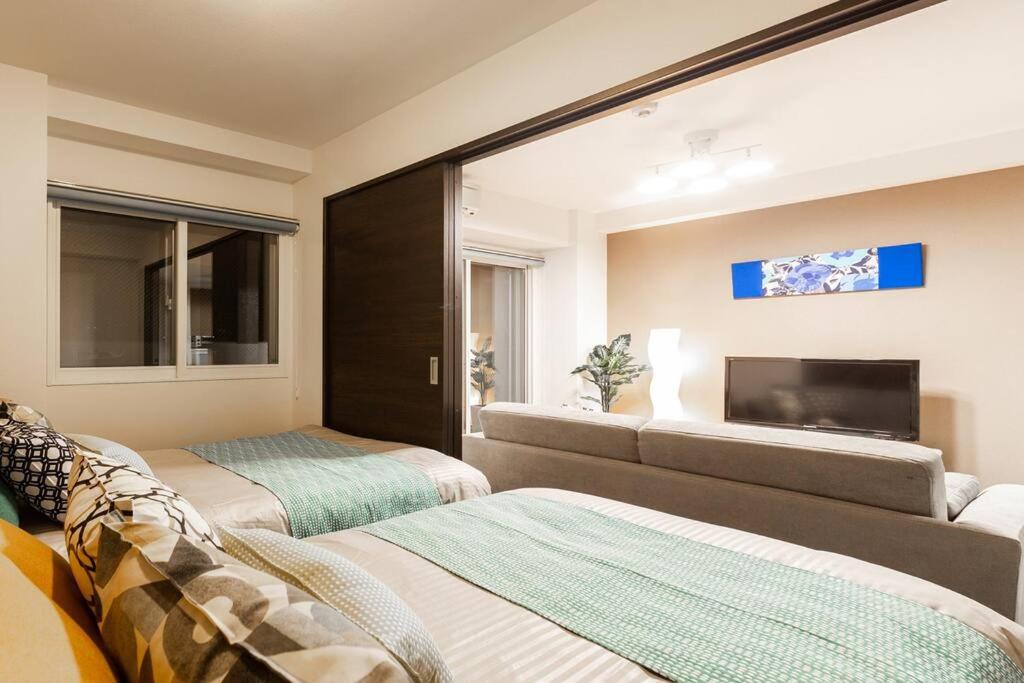 One-Bedroom Apartment - Photo 3