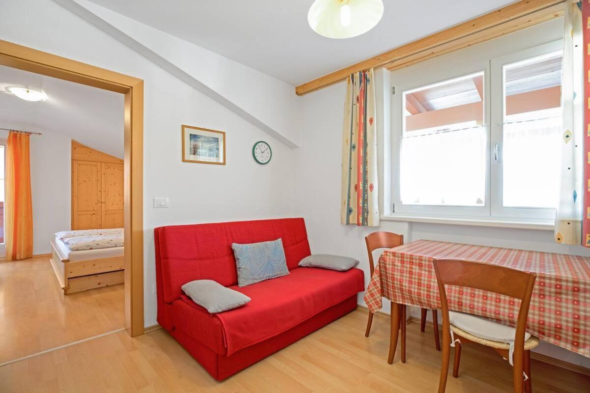 Apartment with Balcony photo 1