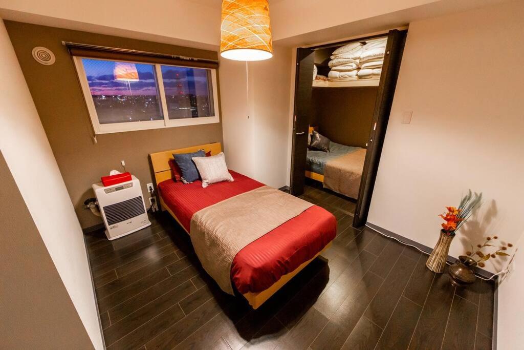 One-Bedroom Apartment - Photo 20
