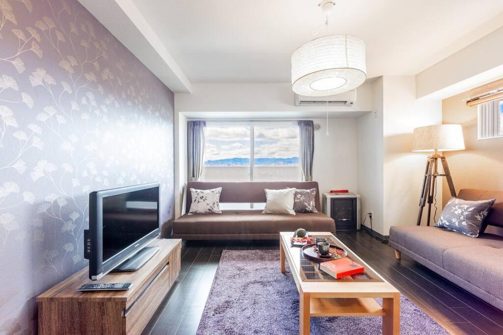 One-Bedroom Apartment - Photo 4