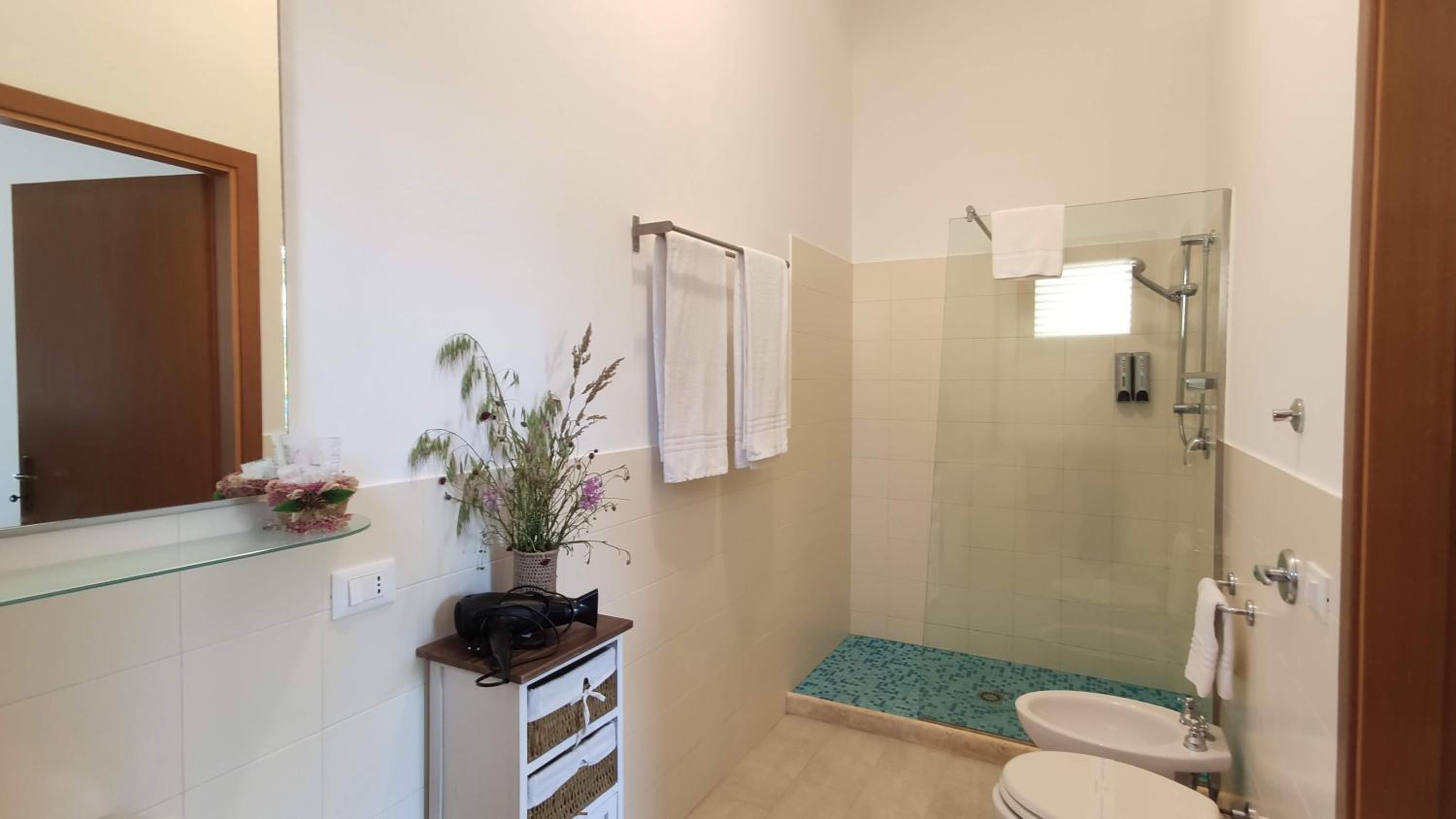 Double Room - Photo 4