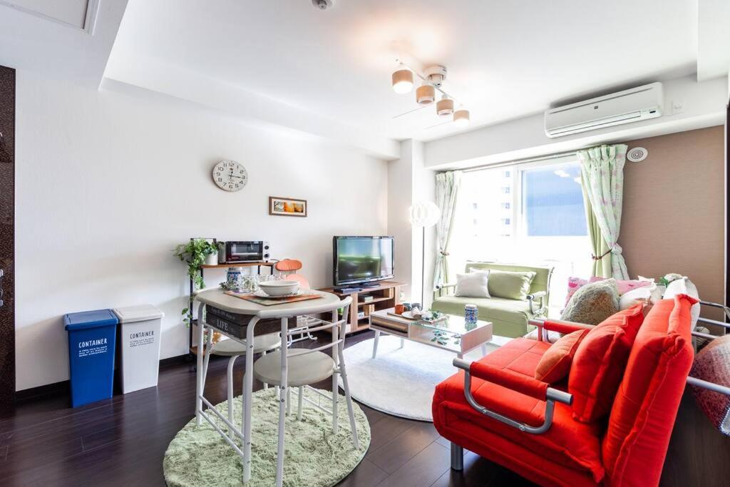 One-Bedroom Apartment - Photo 6
