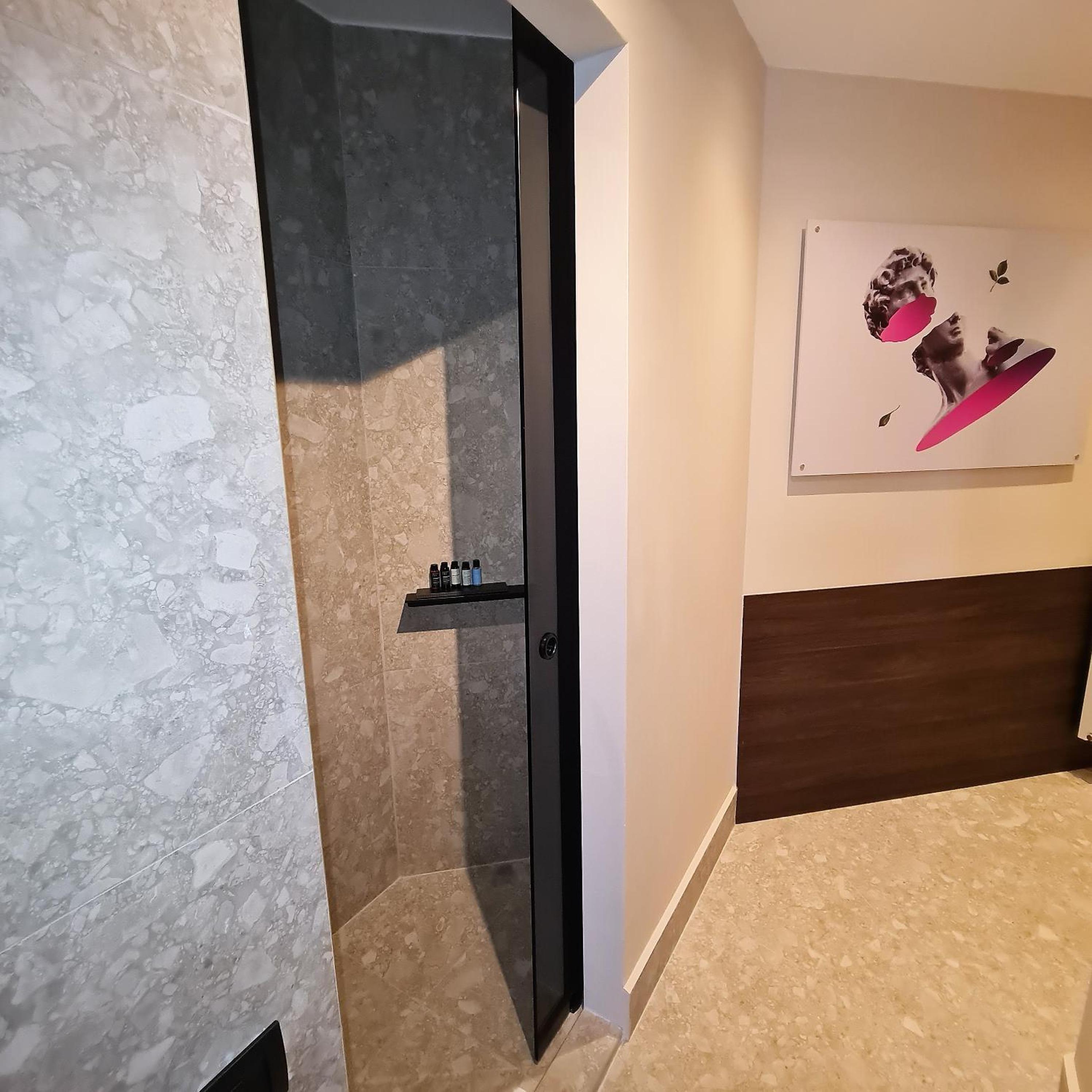 Standard Suite photo 3
