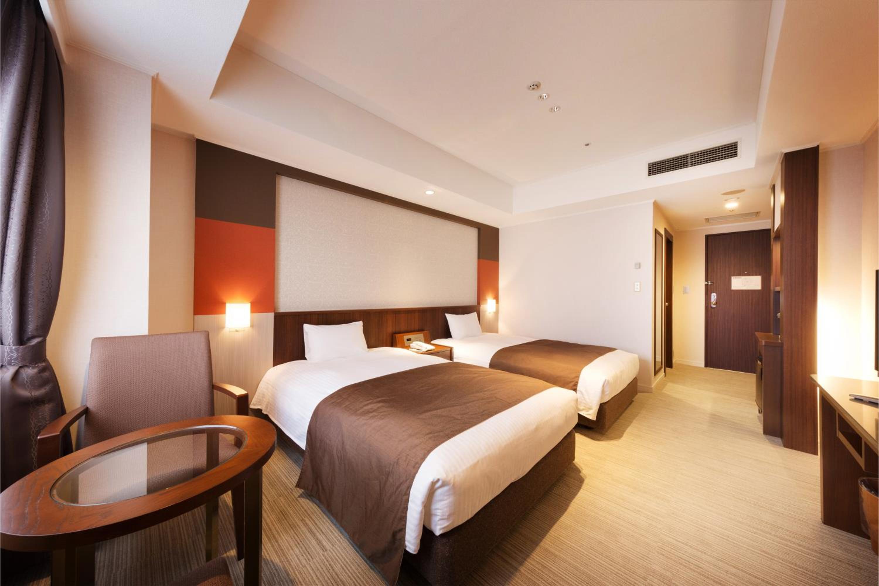 Twin Room - Non-Smoking - Photo 3