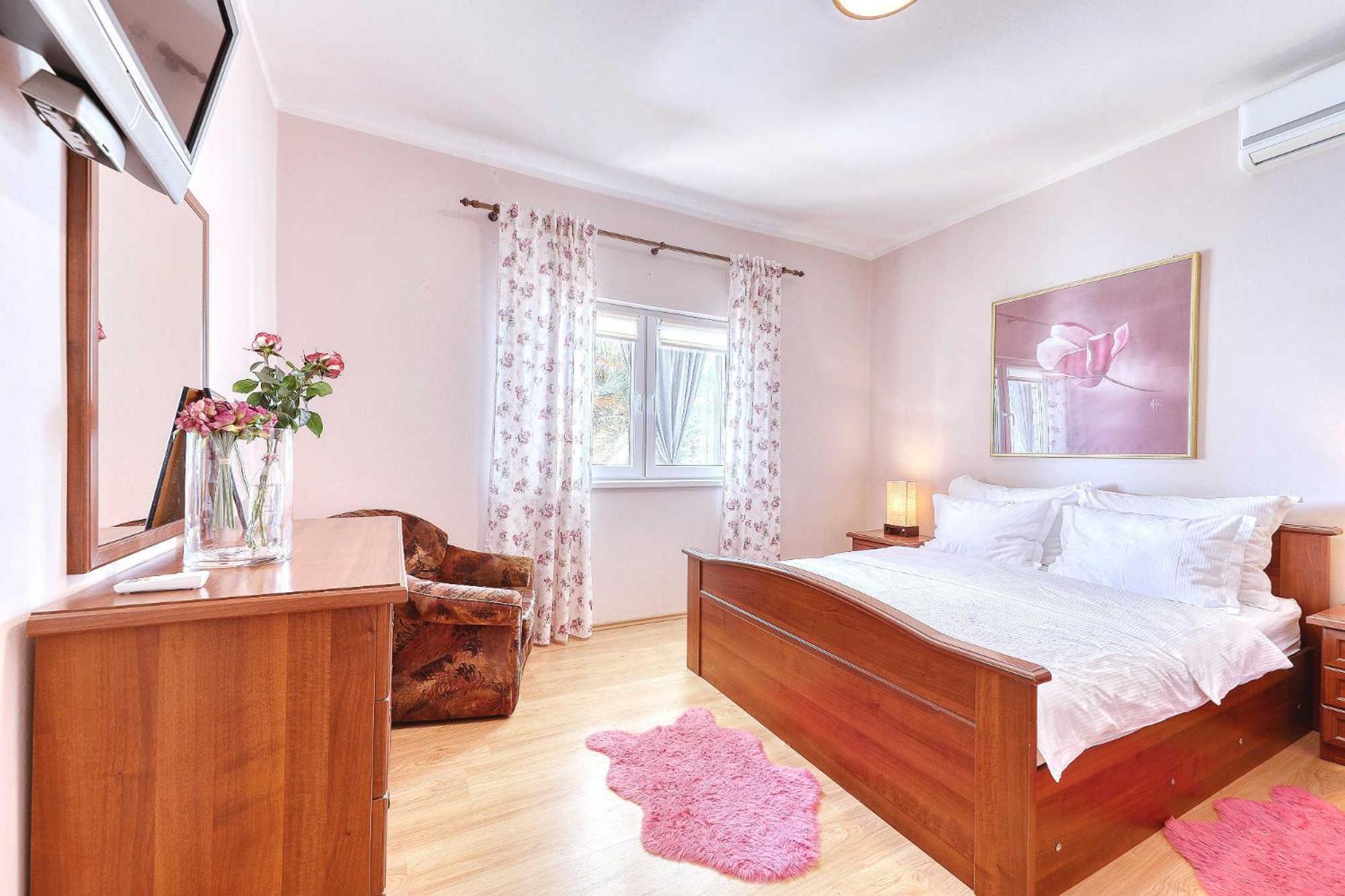 Apartment with Terrace photo 2