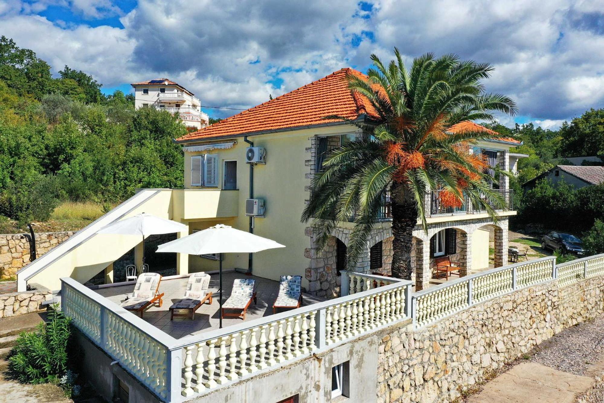 Apartment with Terrace photo 3