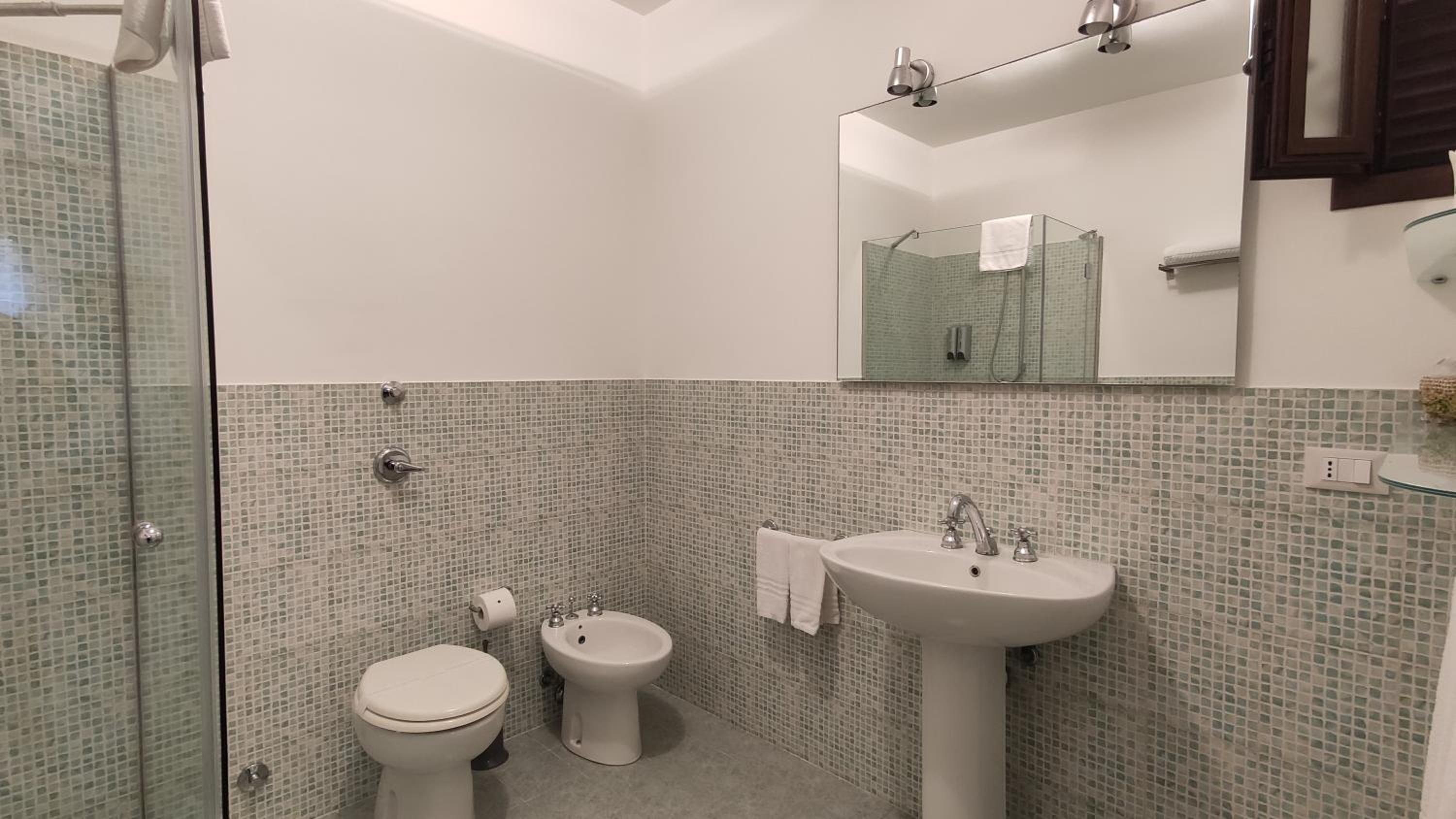 Economy Double or Twin Room - Photo 2