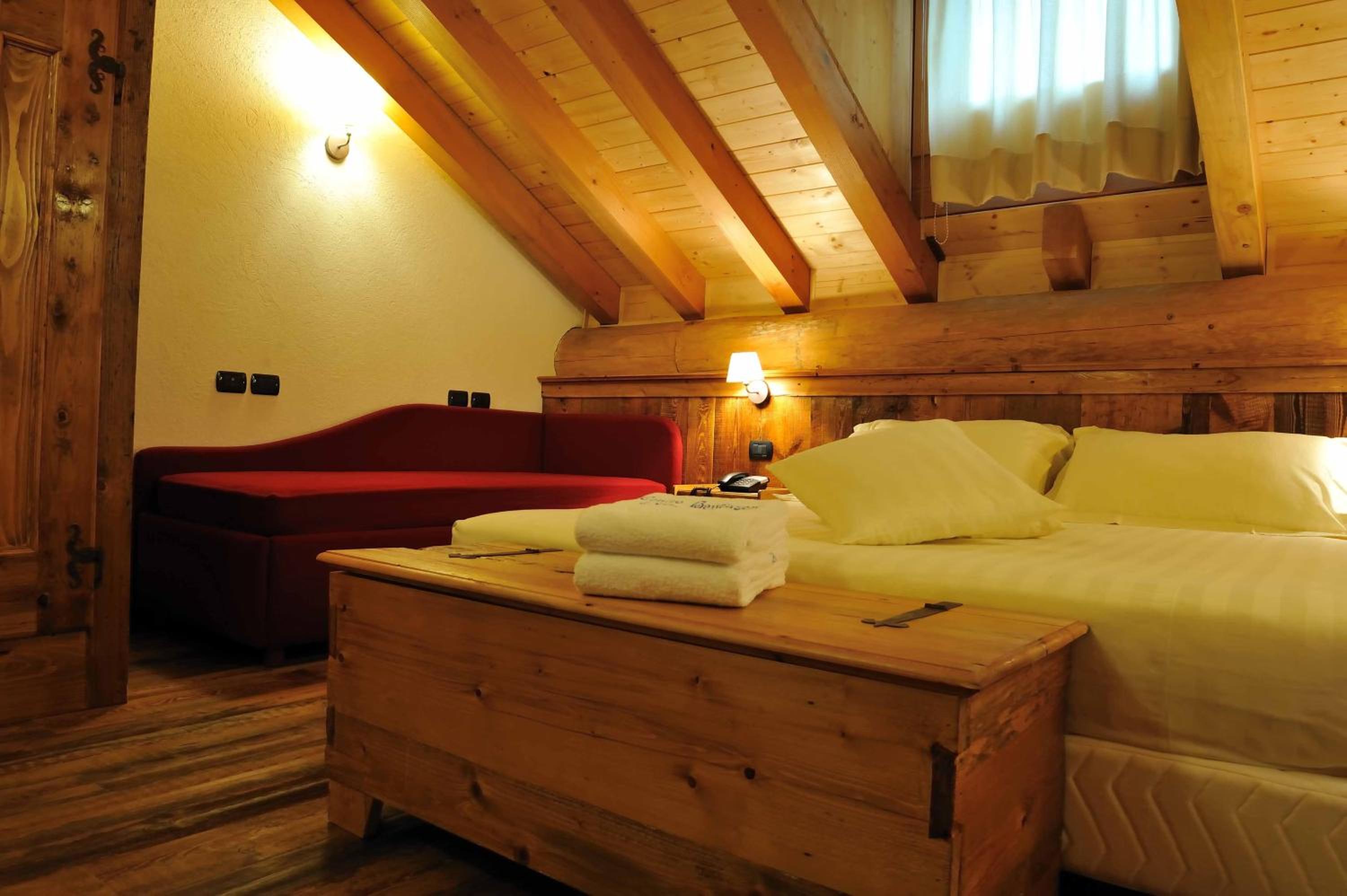 Double or Twin Room - Attic - Photo 7