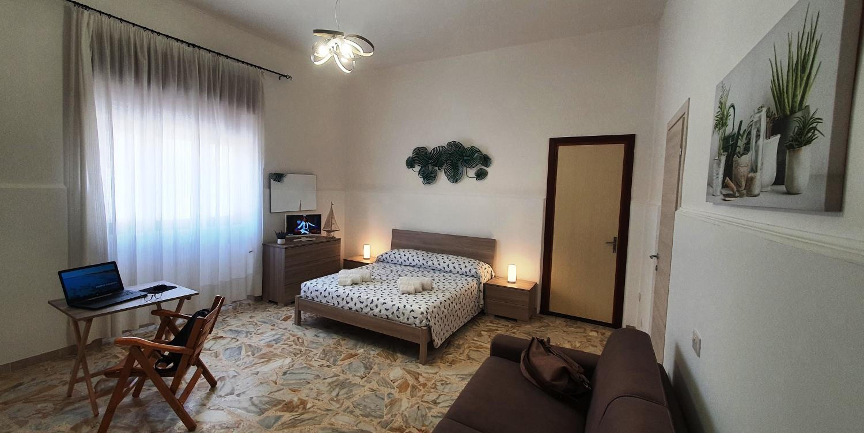 Double Room With Private Bathroom