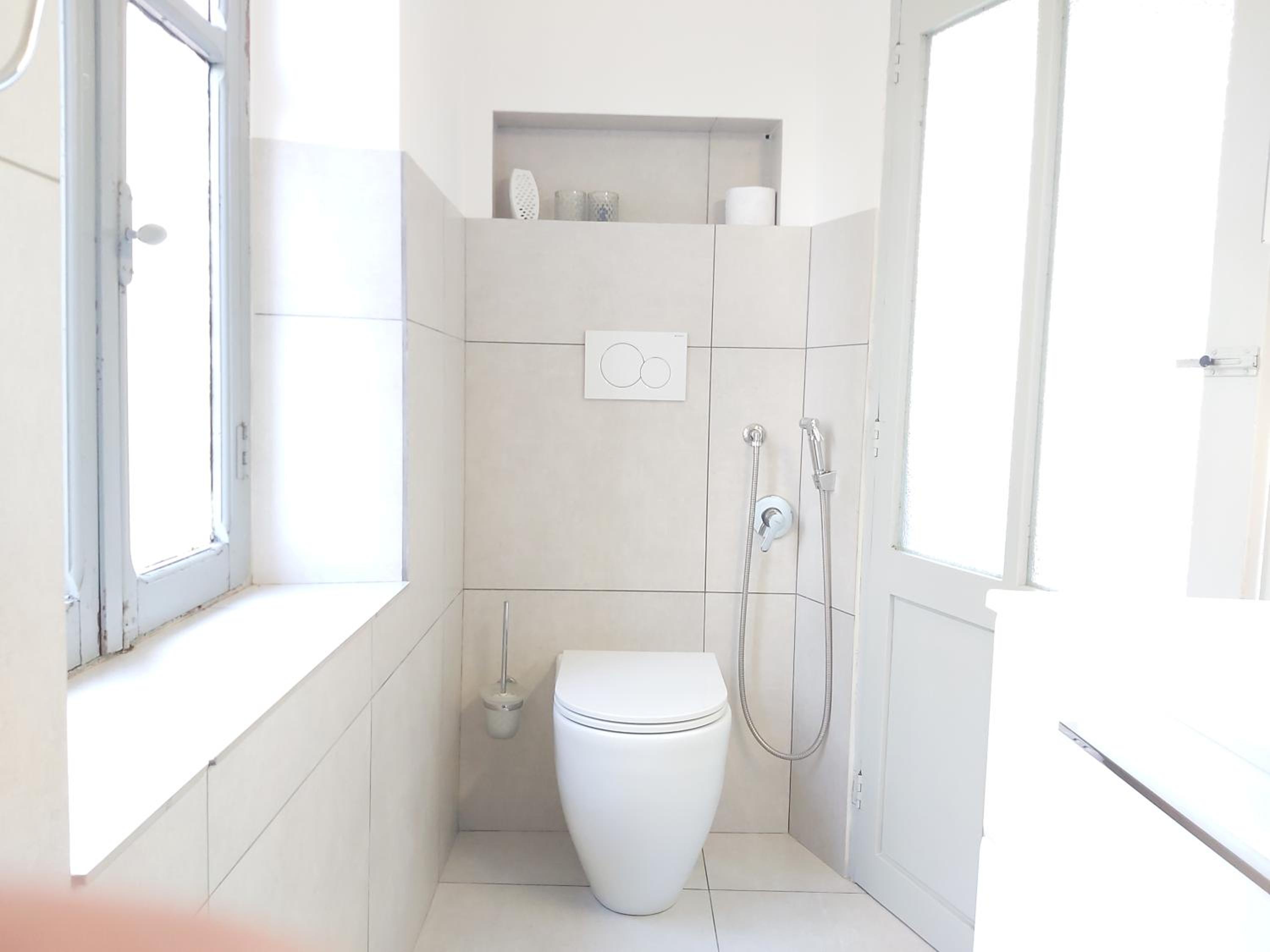 Deluxe King Suite photo 2